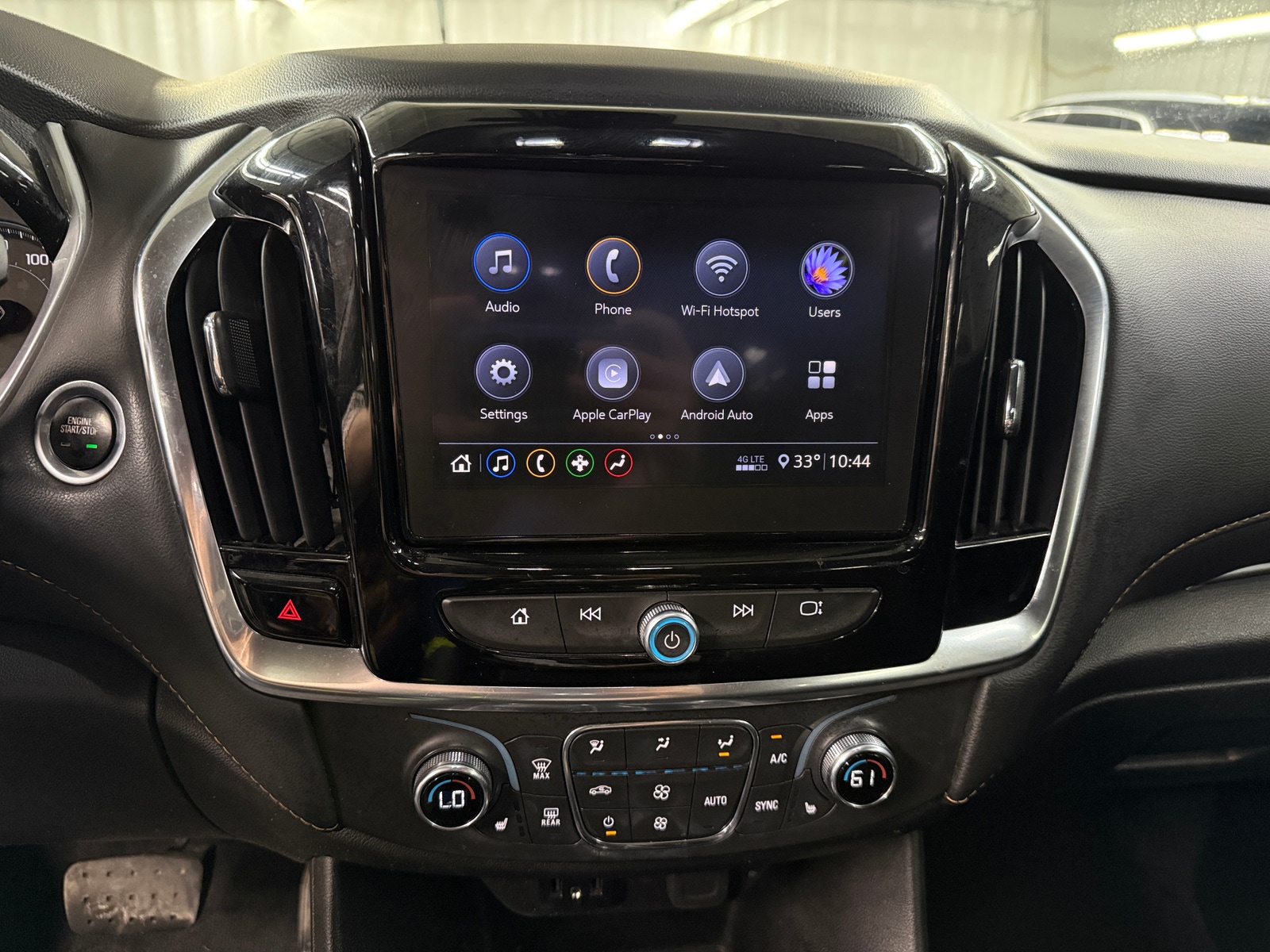 Thumbnail: 2021 Chevrolet Traverse - 4