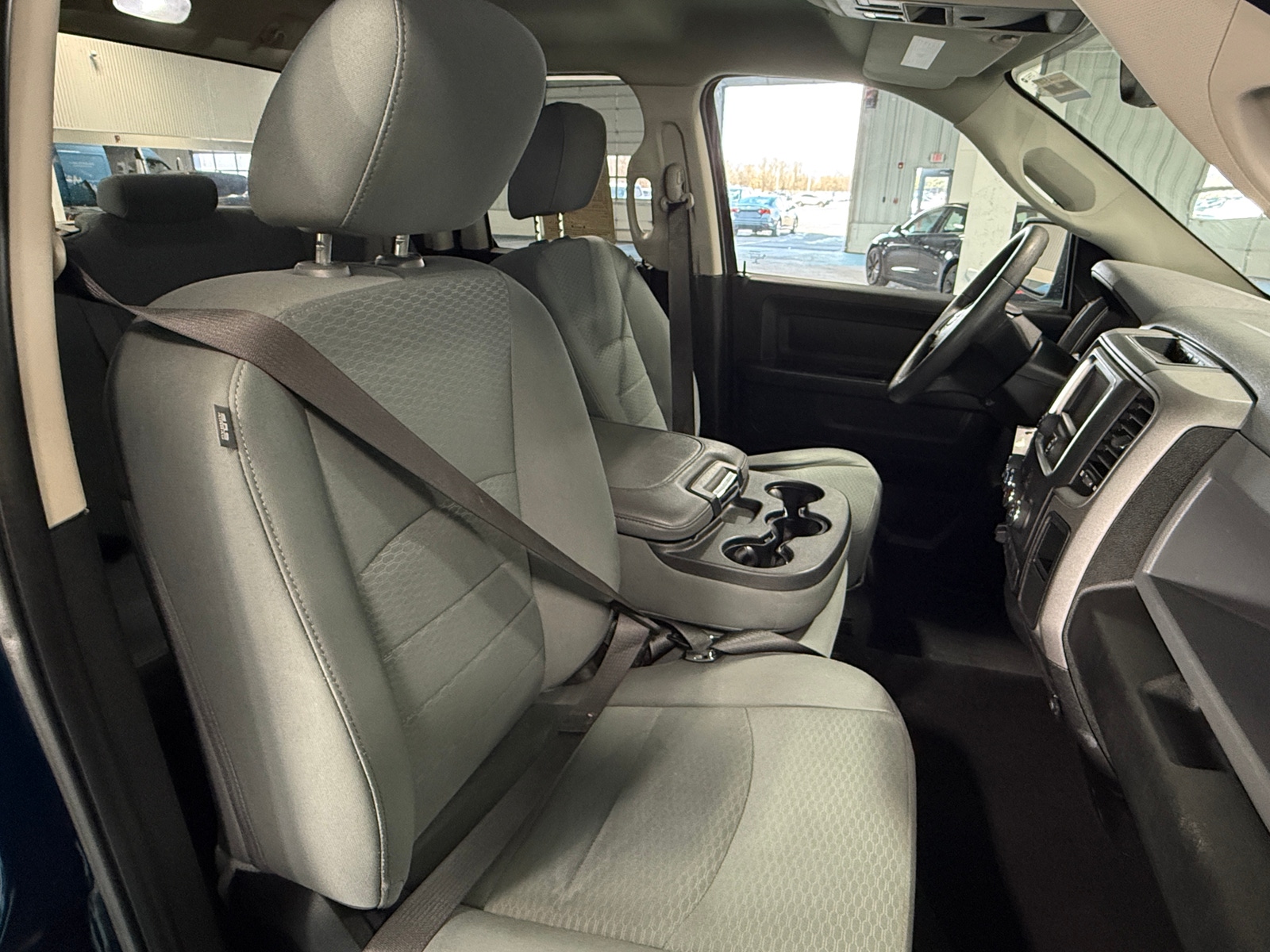 Thumbnail: 2019 RAM 1500 Classic - 2