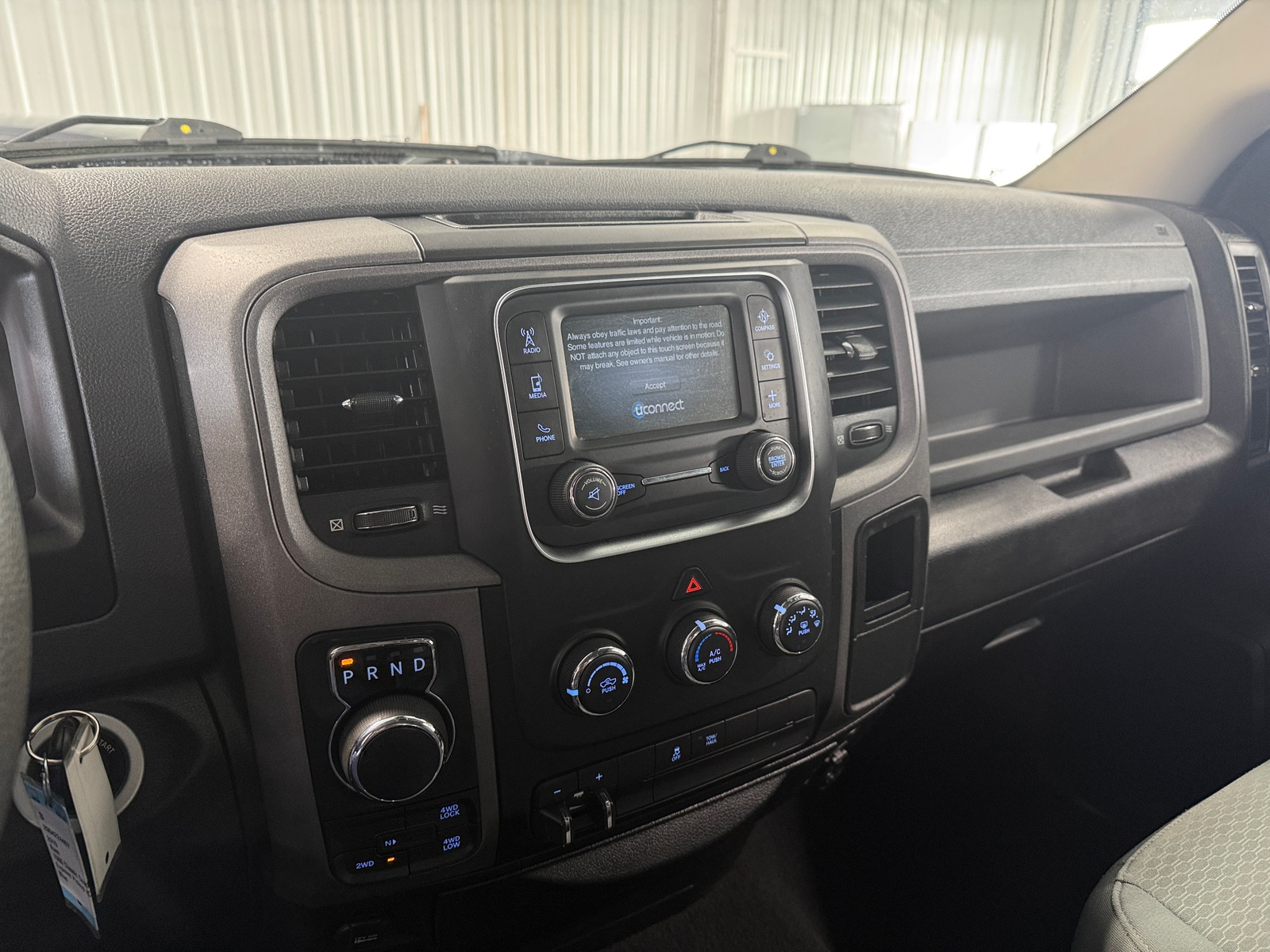 Thumbnail: 2019 RAM 1500 Classic - 4