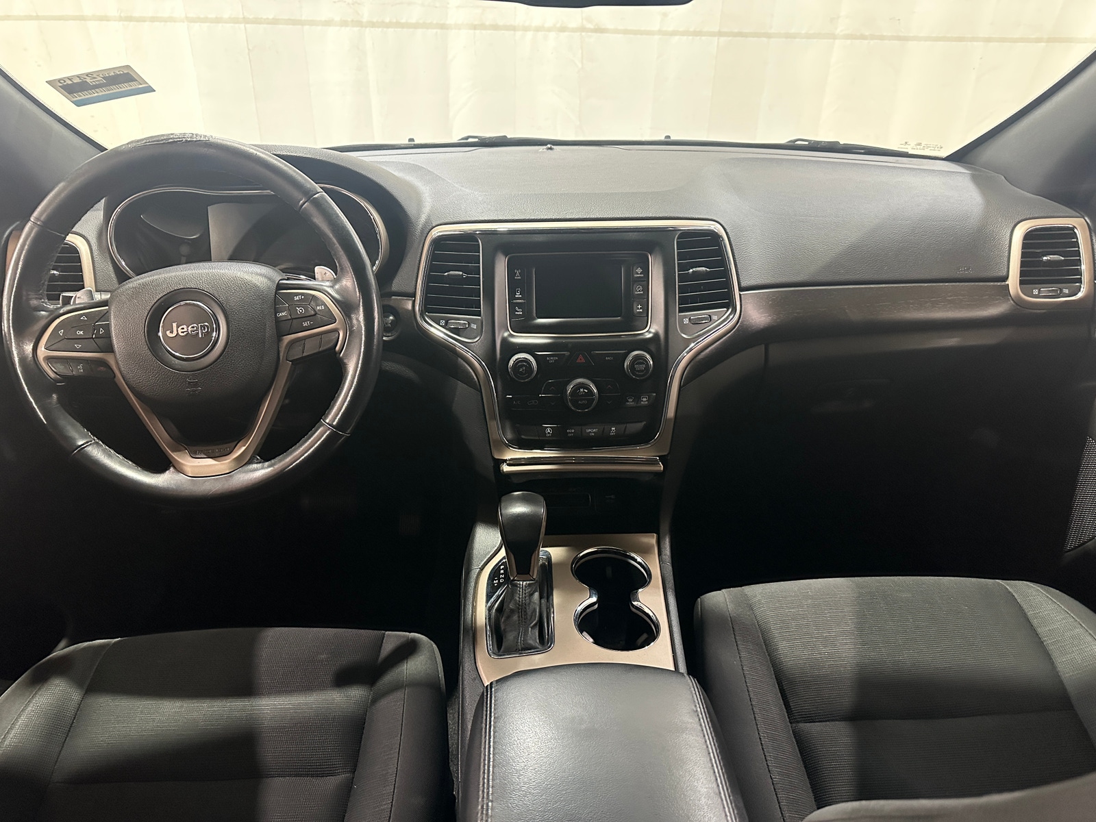 Thumbnail: 2016 Jeep Grand Cherokee - 3