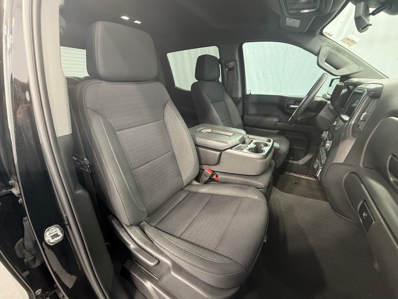 Thumbnail: 2022 Chevrolet Silverado 1500 - 2