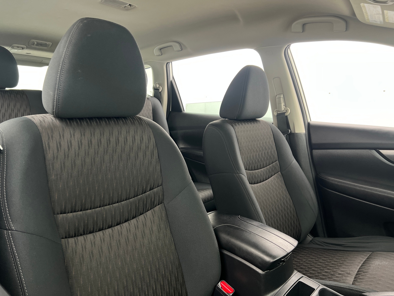 Thumbnail: 2017 Nissan Rogue - 2