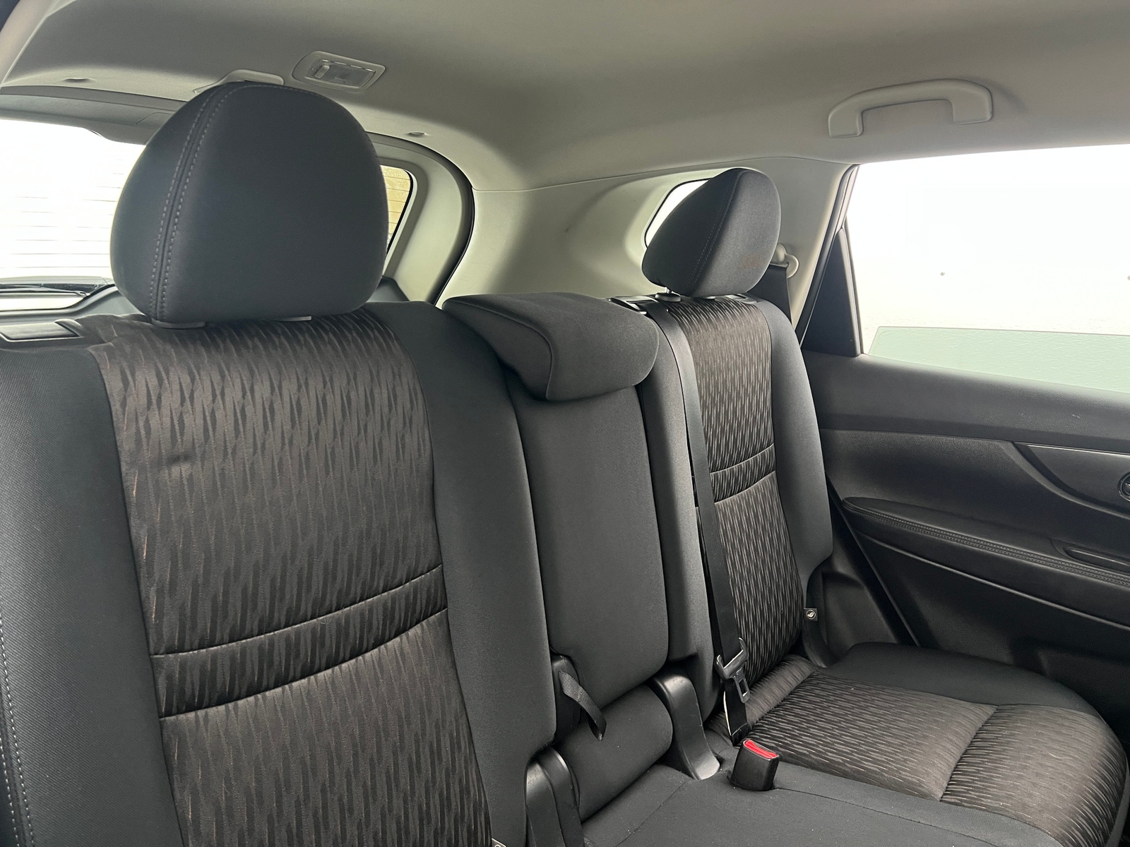 Thumbnail: 2017 Nissan Rogue - 6