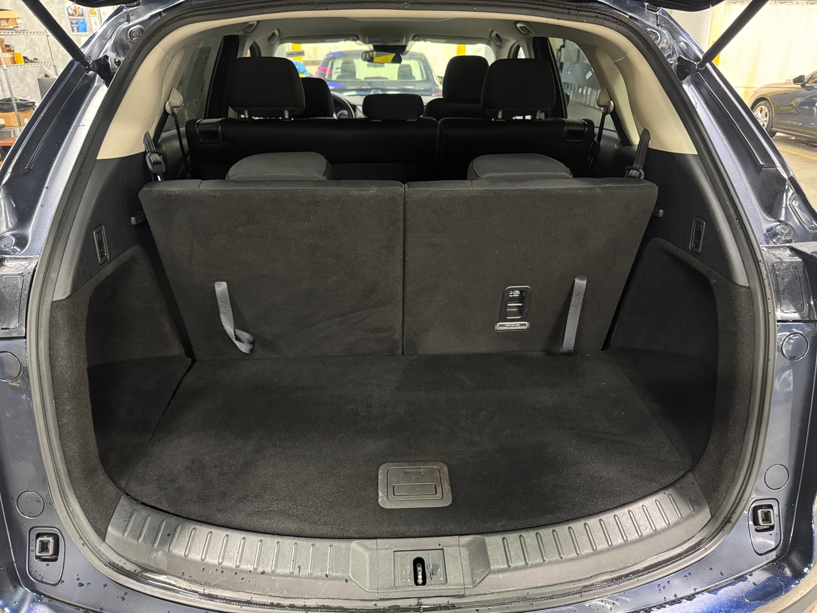 Thumbnail: 2022 Mazda CX-9 - 7