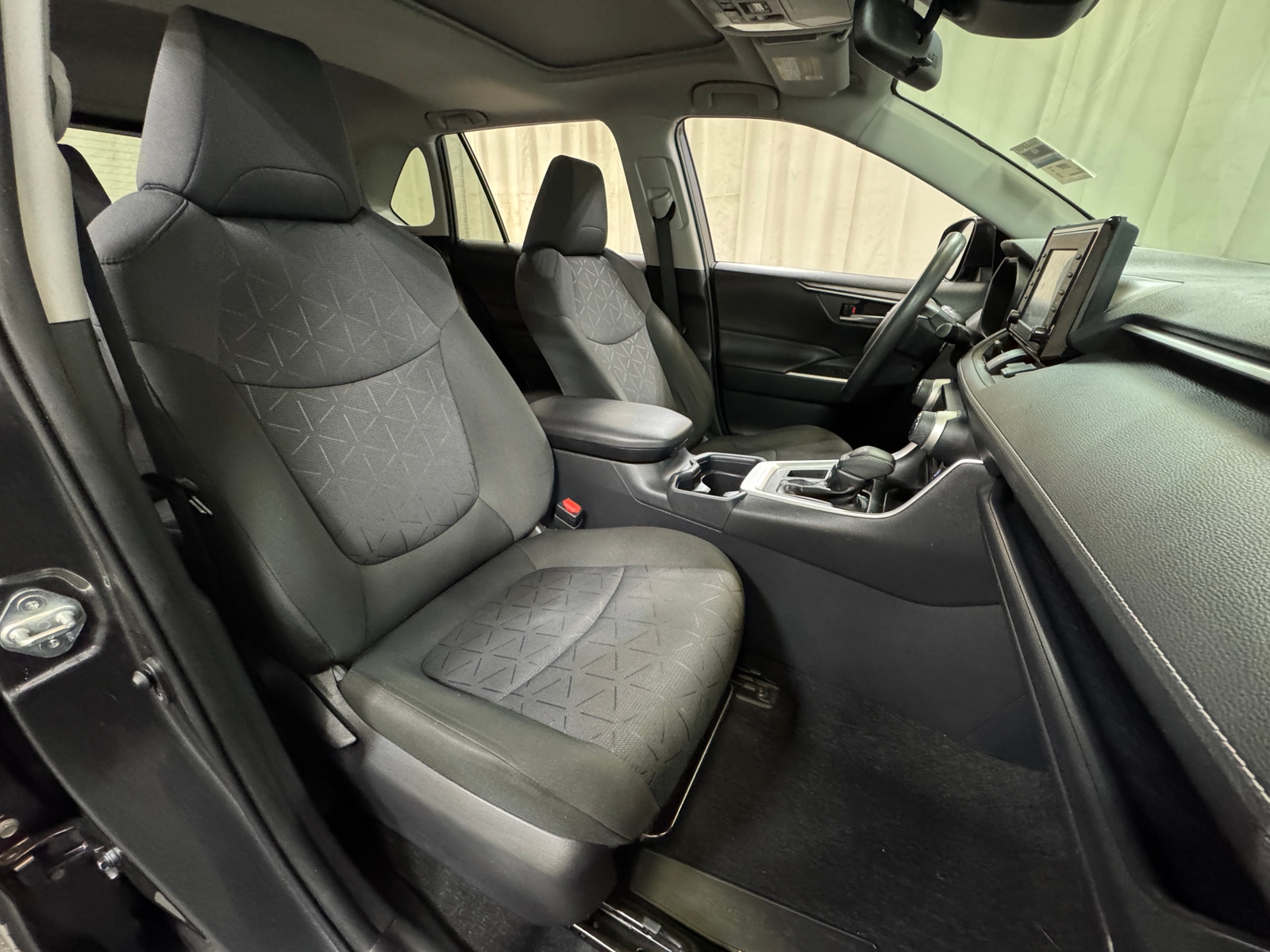 Thumbnail: 2020 Toyota RAV4 - 2