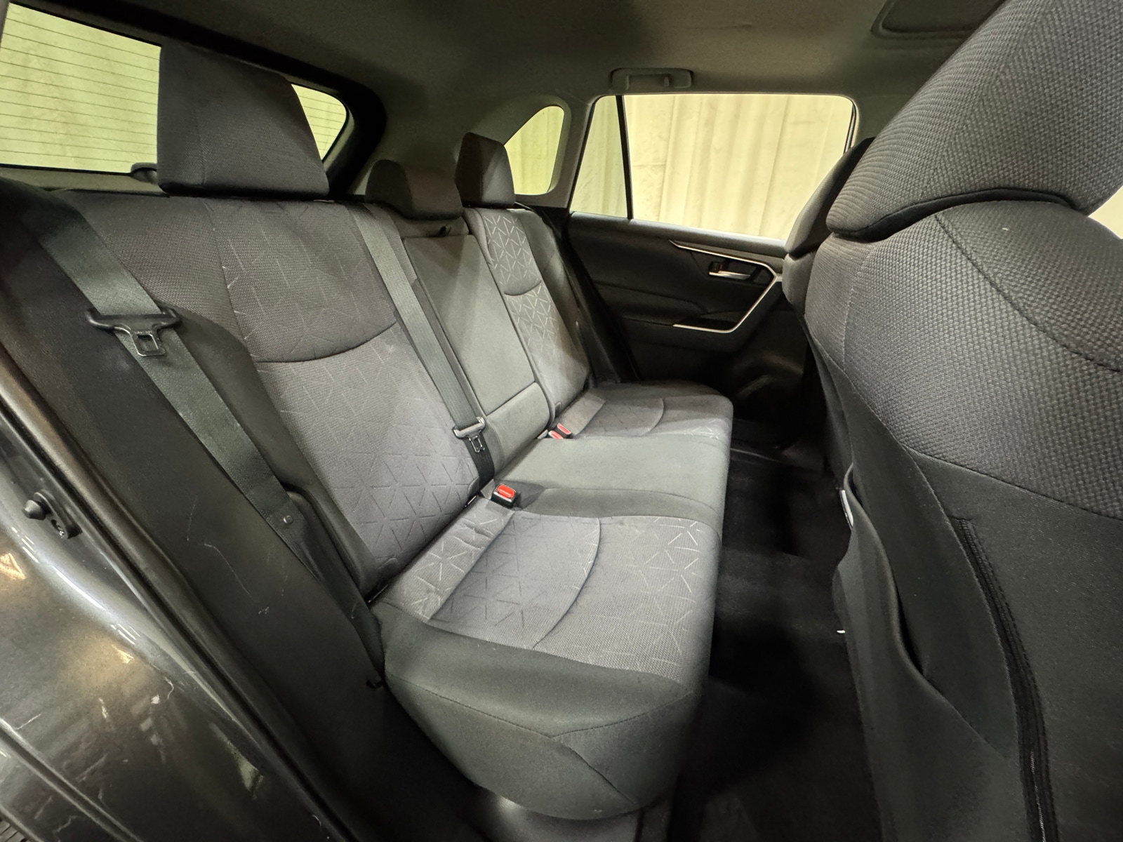 Thumbnail: 2020 Toyota RAV4 - 6