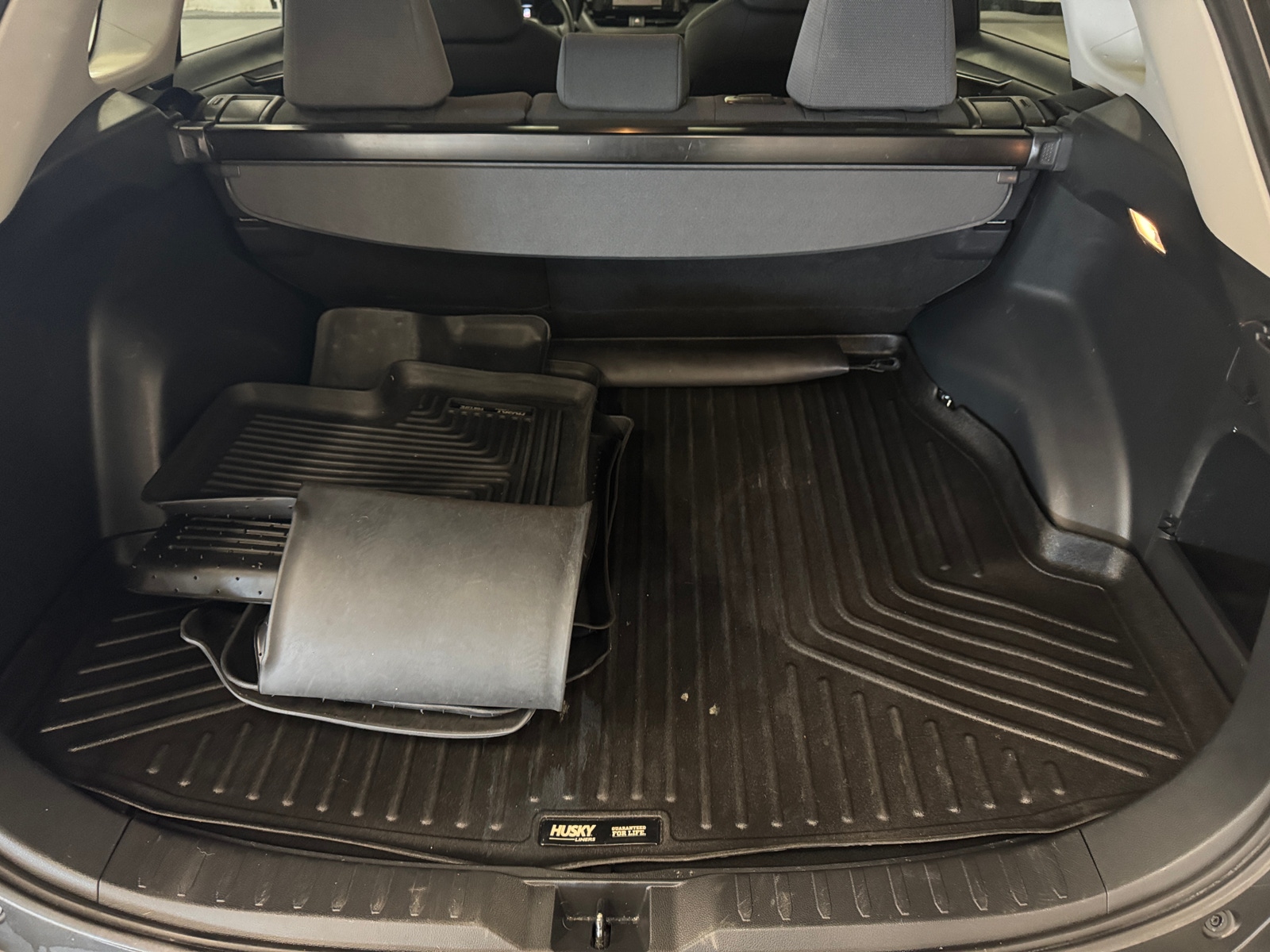 Thumbnail: 2020 Toyota RAV4 - 7