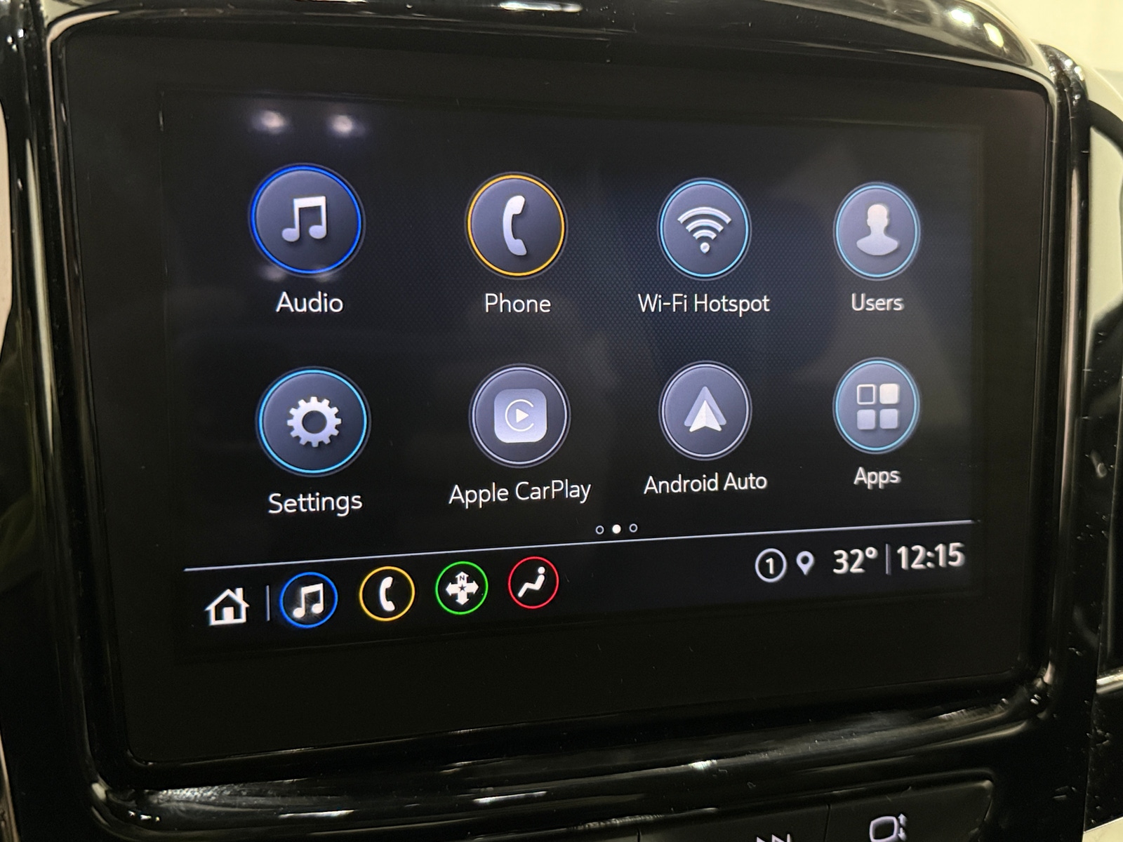 Thumbnail: 2023 Chevrolet Traverse - 4