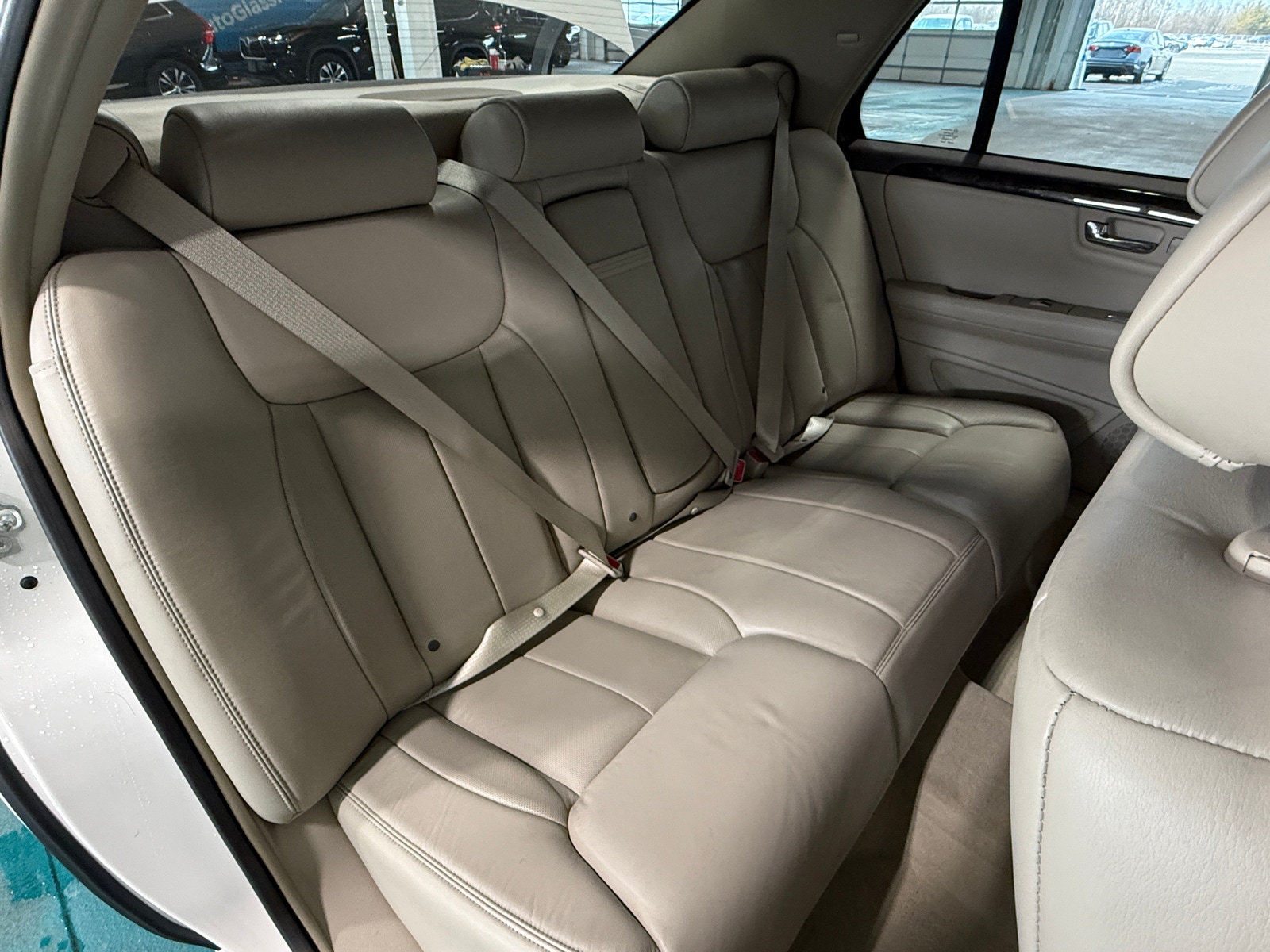 Thumbnail: 2011 Cadillac DTS - 5