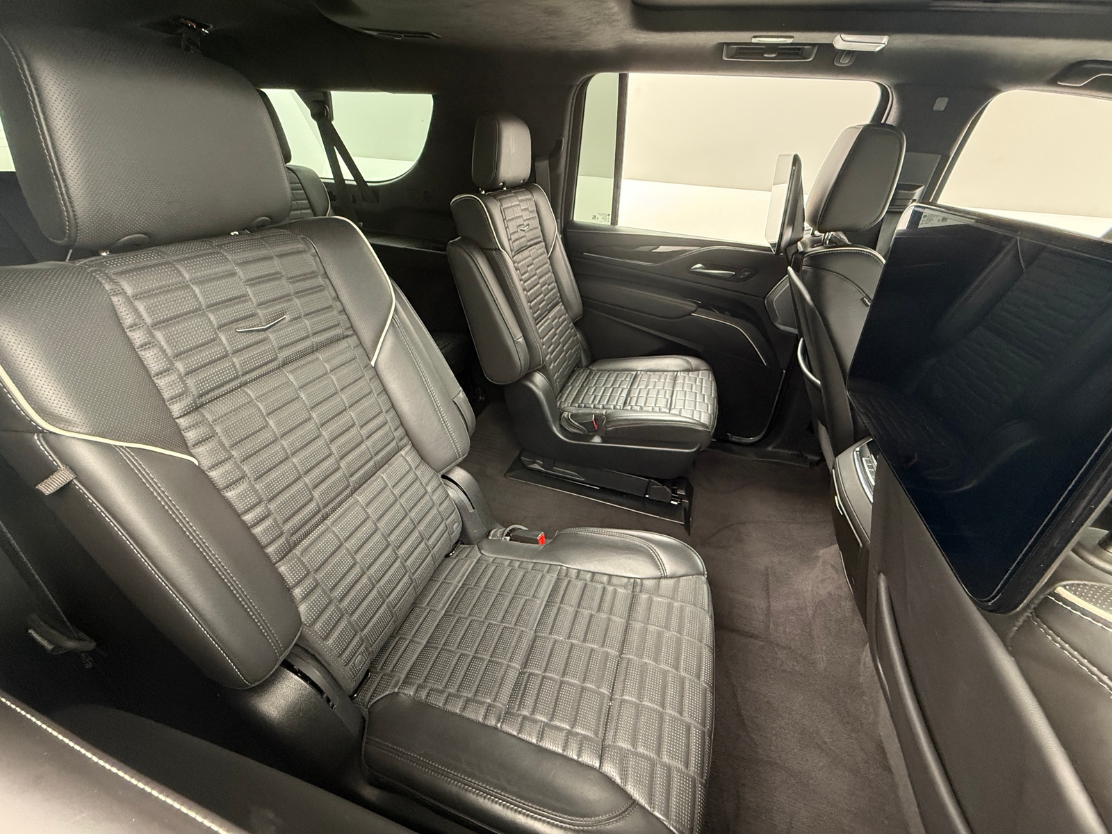 Thumbnail: 2023 Cadillac Escalade - 5