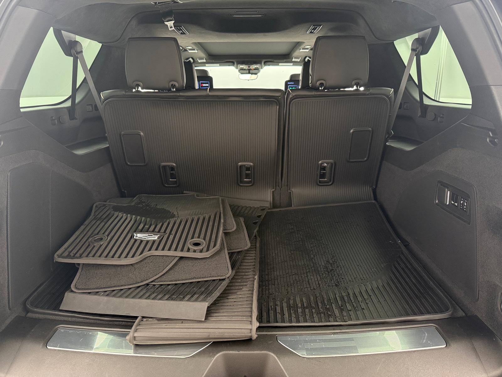 Thumbnail: 2023 Cadillac Escalade - 6