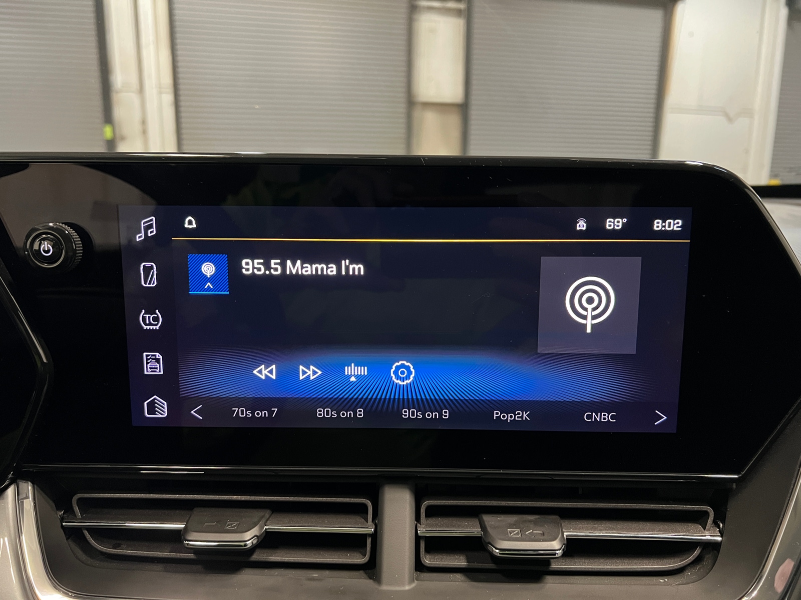 Thumbnail: 2025 Chevrolet Trax - 4