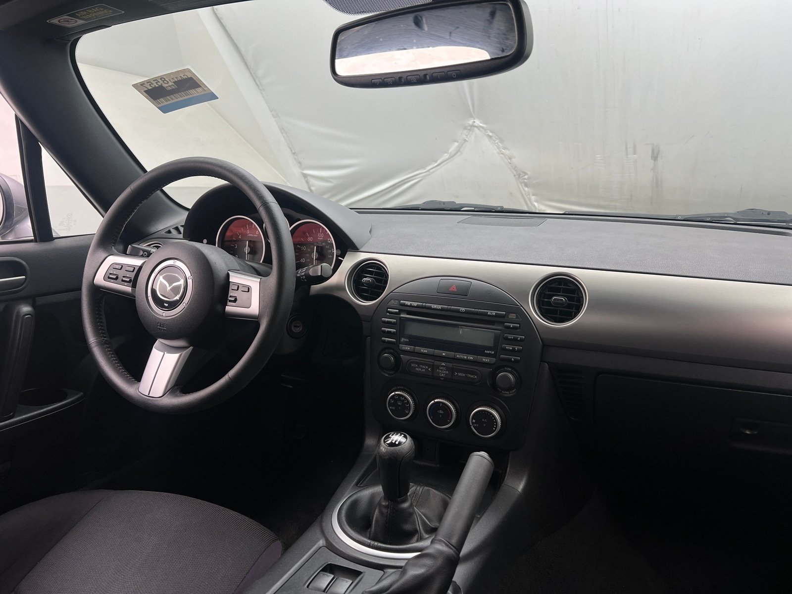 Thumbnail: 2010 Mazda MX-5 Miata - 3