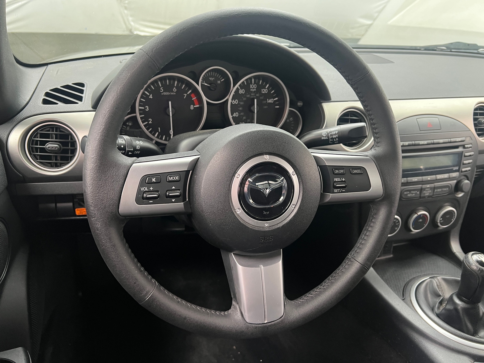 Thumbnail: 2010 Mazda MX-5 Miata - 5