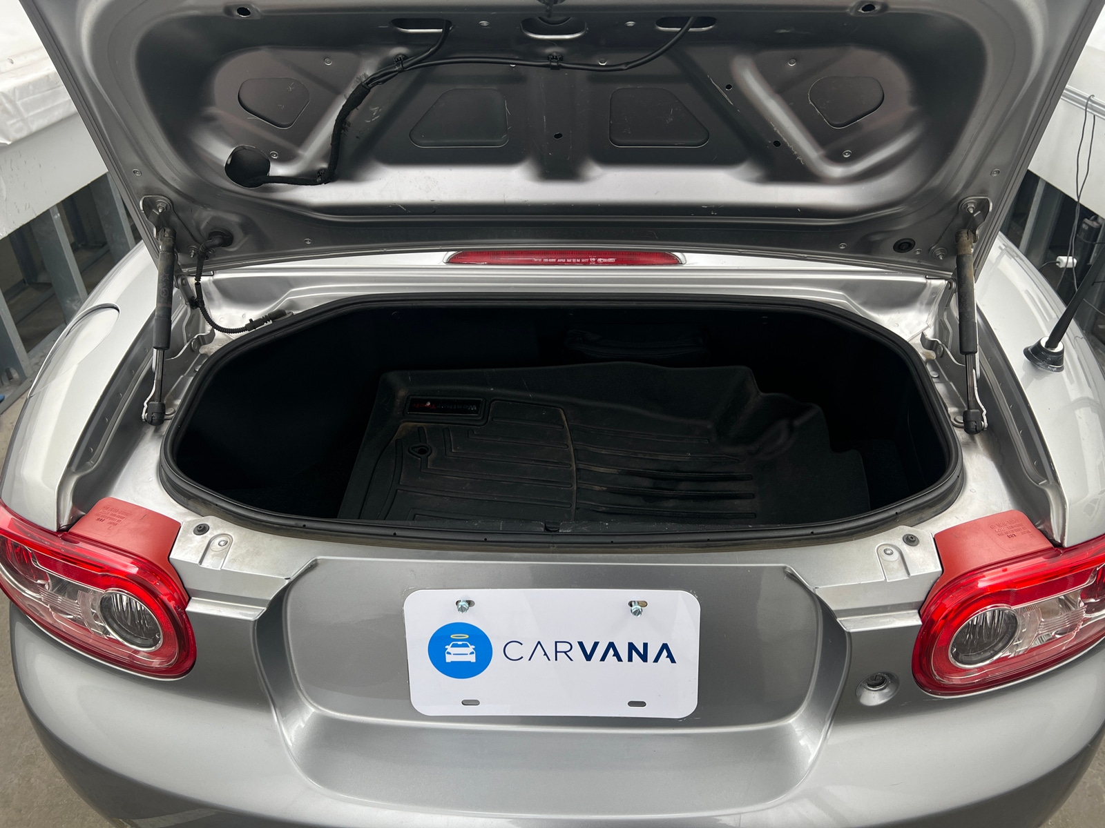 Thumbnail: 2010 Mazda MX-5 Miata - 6