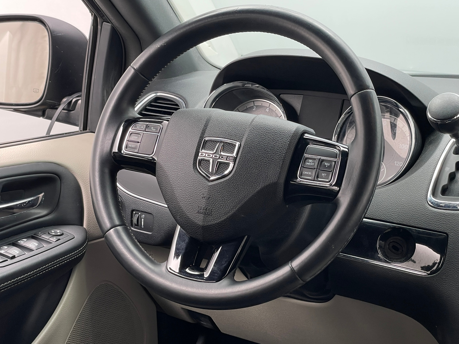 Thumbnail: 2018 Dodge Grand Caravan - 4