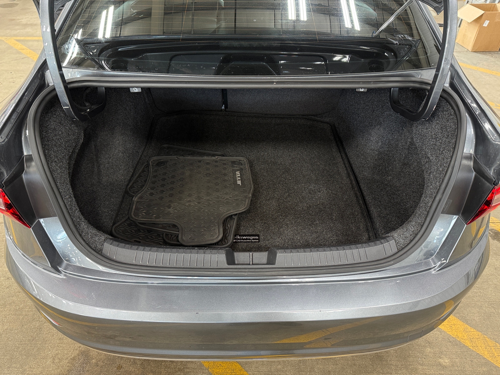 Thumbnail: 2020 Volkswagen Jetta - 6