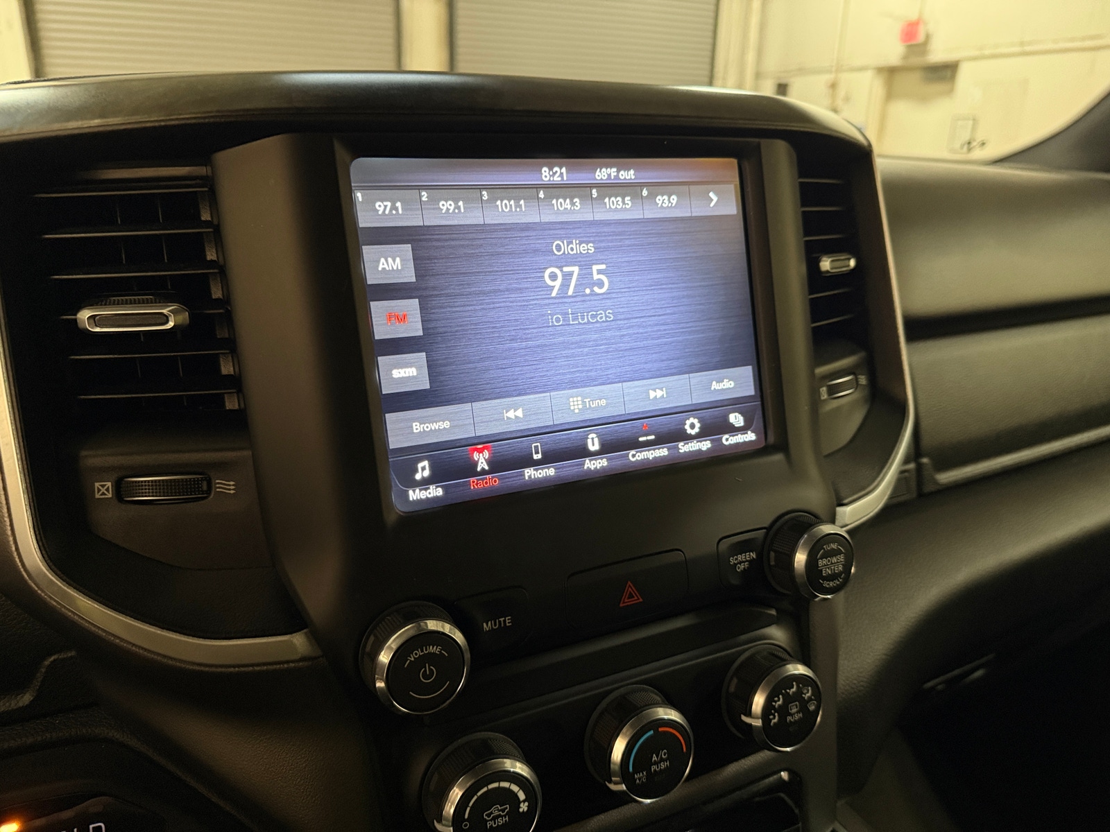 Thumbnail: 2019 RAM 1500 - 4