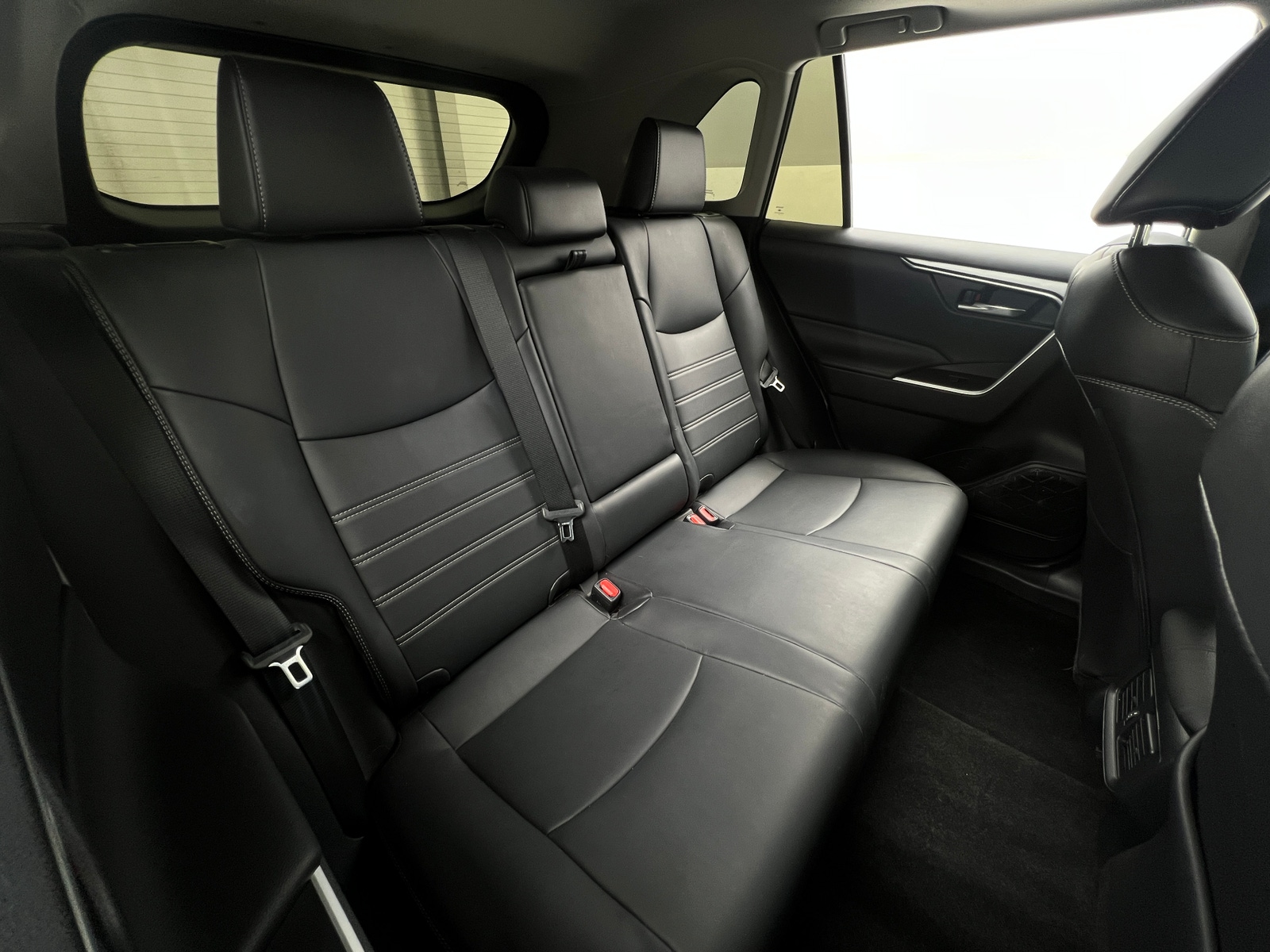 Thumbnail: 2020 Toyota RAV4 - 6