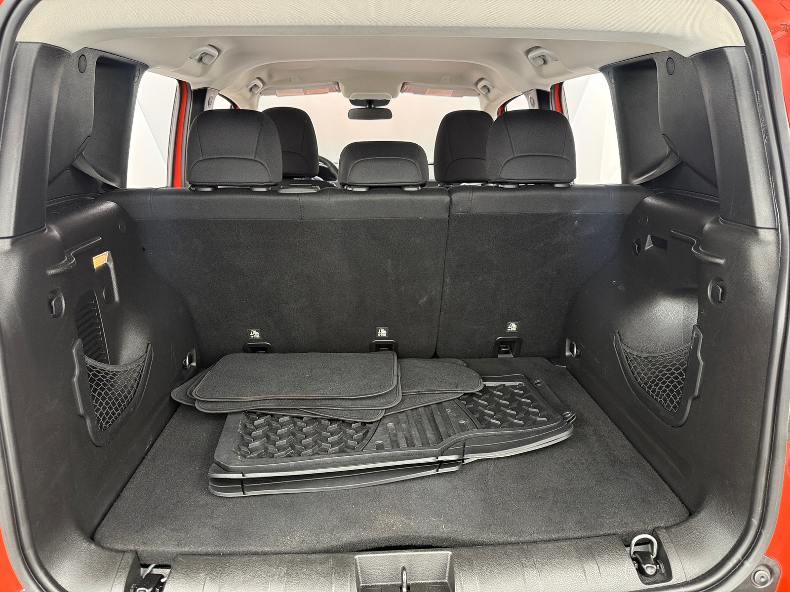 Thumbnail: 2018 Jeep Renegade - 7