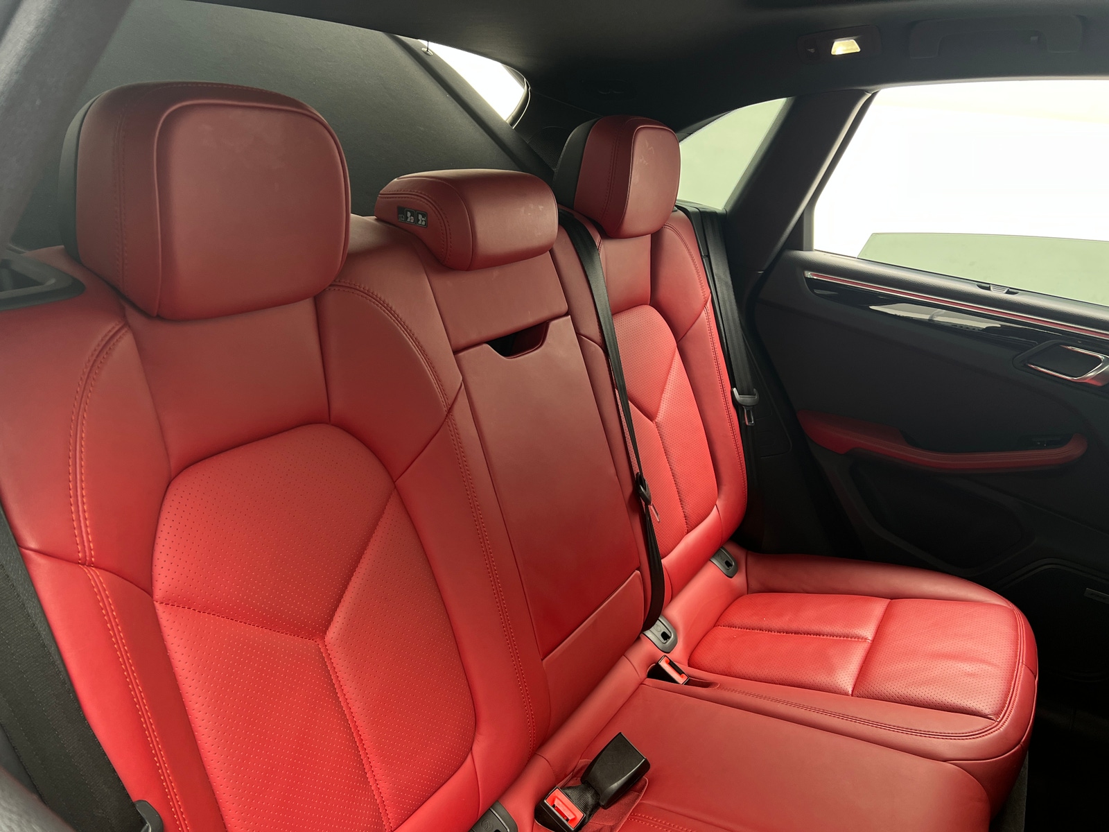 Thumbnail: 2017 Porsche Macan - 5