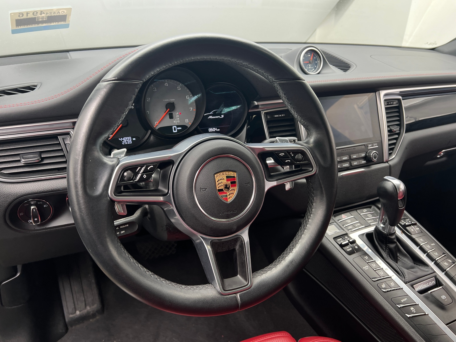 Thumbnail: 2017 Porsche Macan - 4