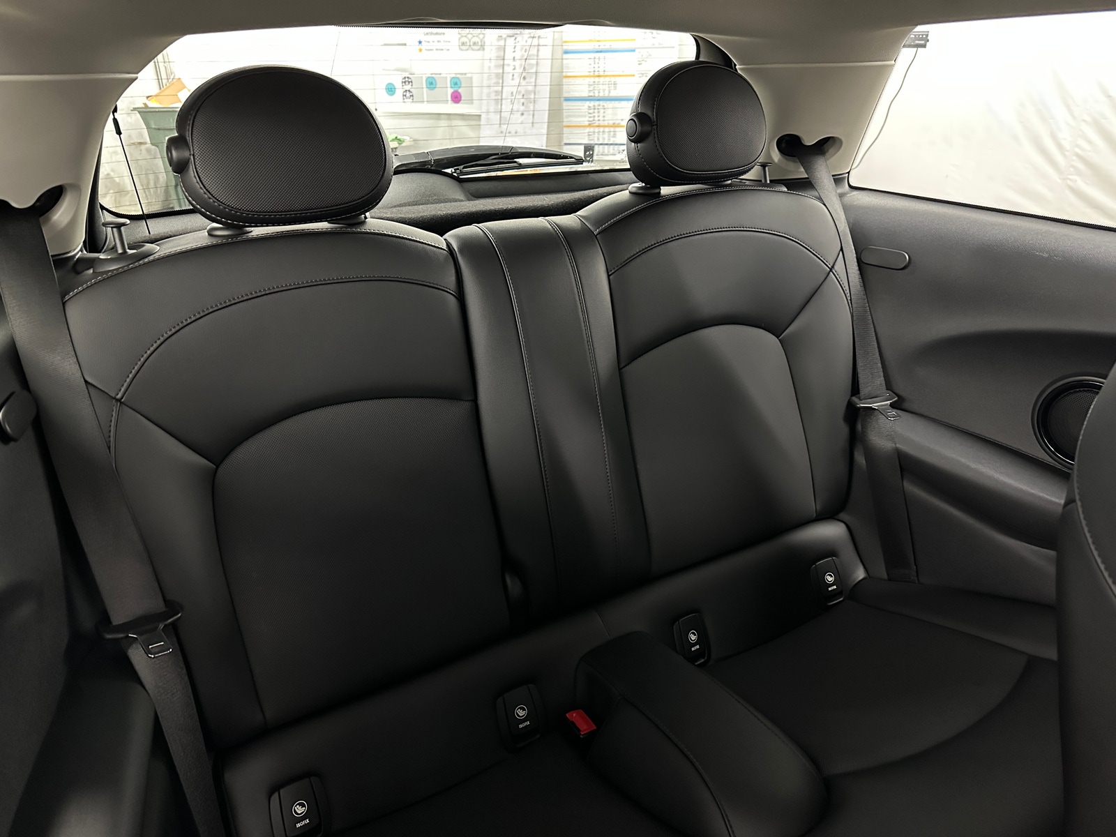 Thumbnail: 2016 MINI Cooper Hardtop - 5