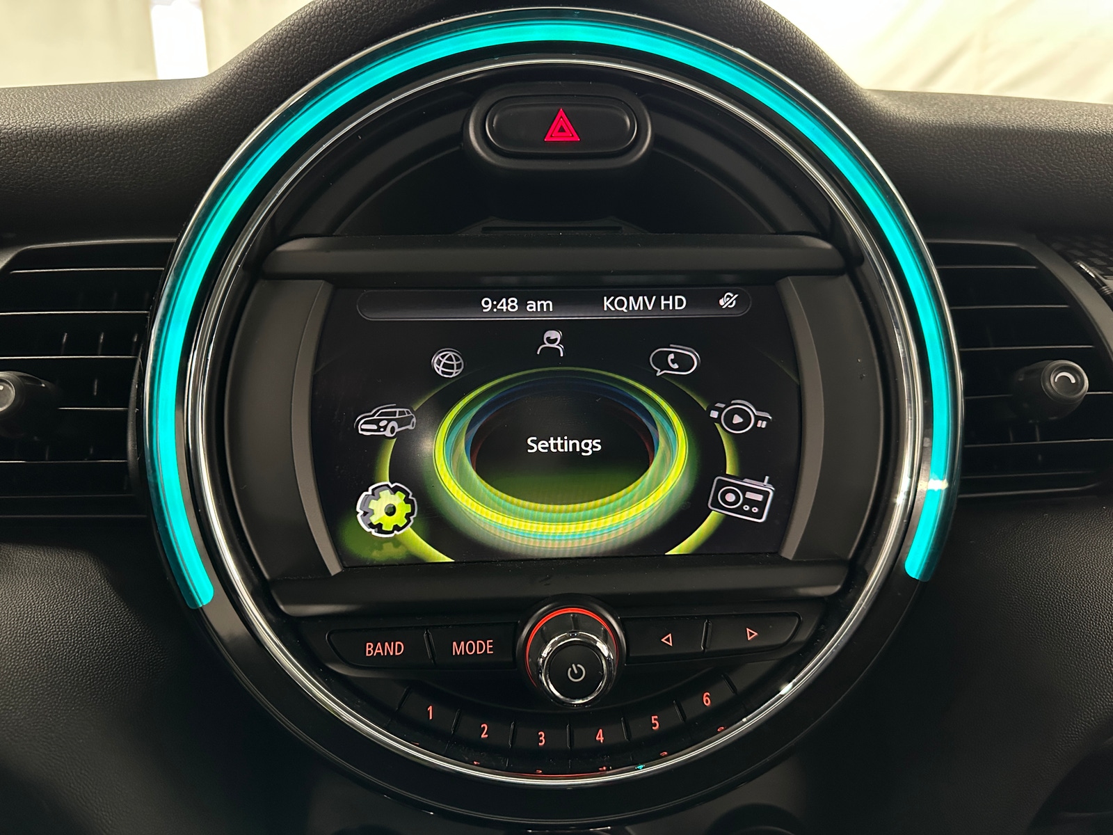 Thumbnail: 2016 MINI Cooper Hardtop - 3