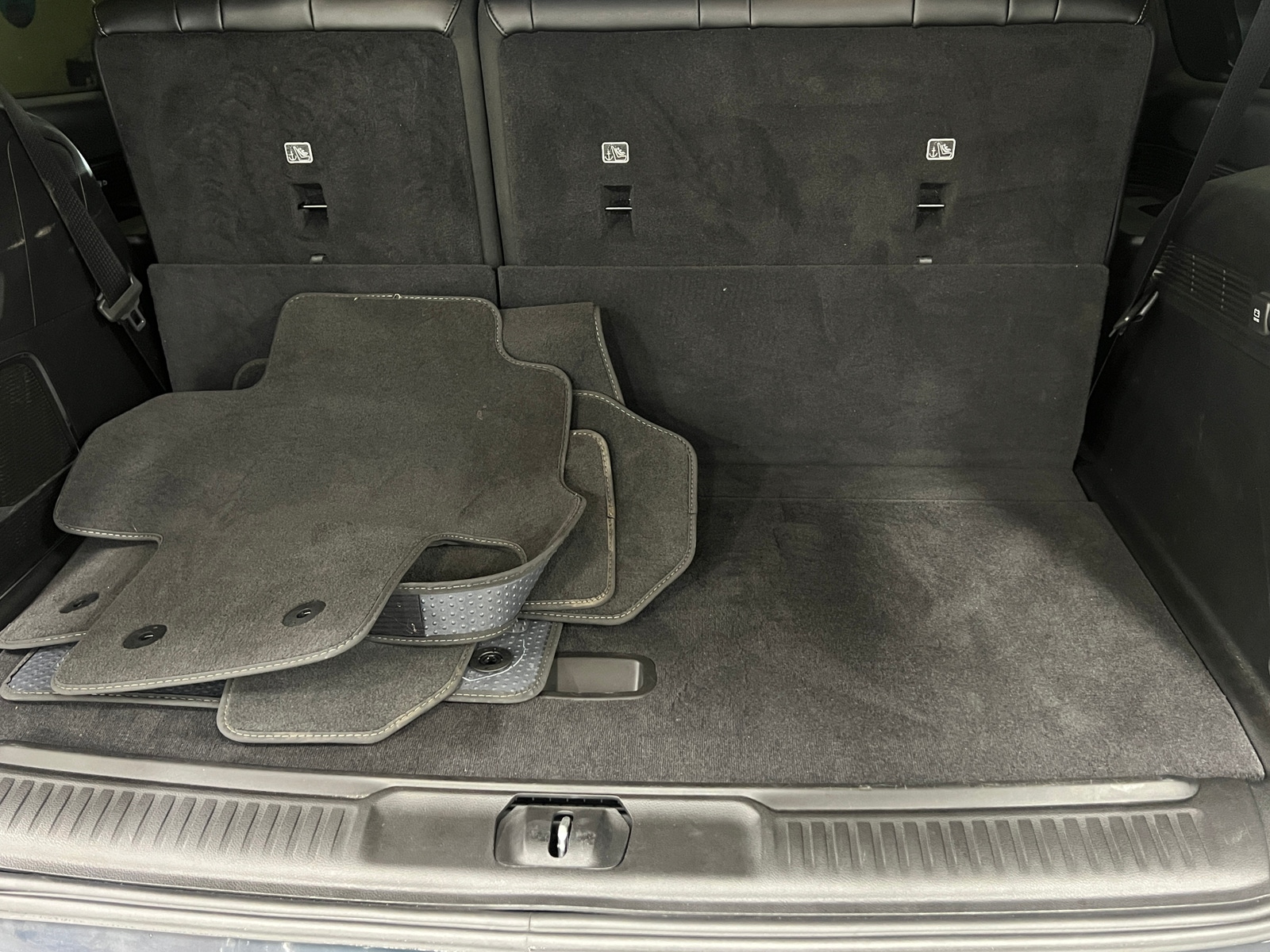 Thumbnail: 2024 Jeep Wagoneer - 6