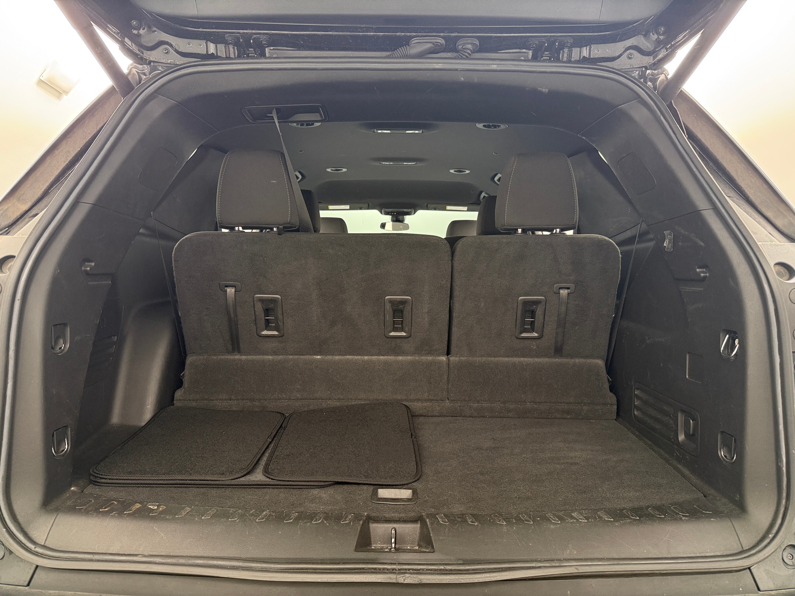 Thumbnail: 2023 Chevrolet Traverse - 7