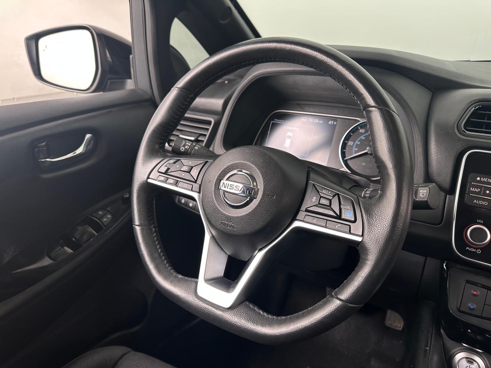 Thumbnail: 2021 Nissan Leaf - 5