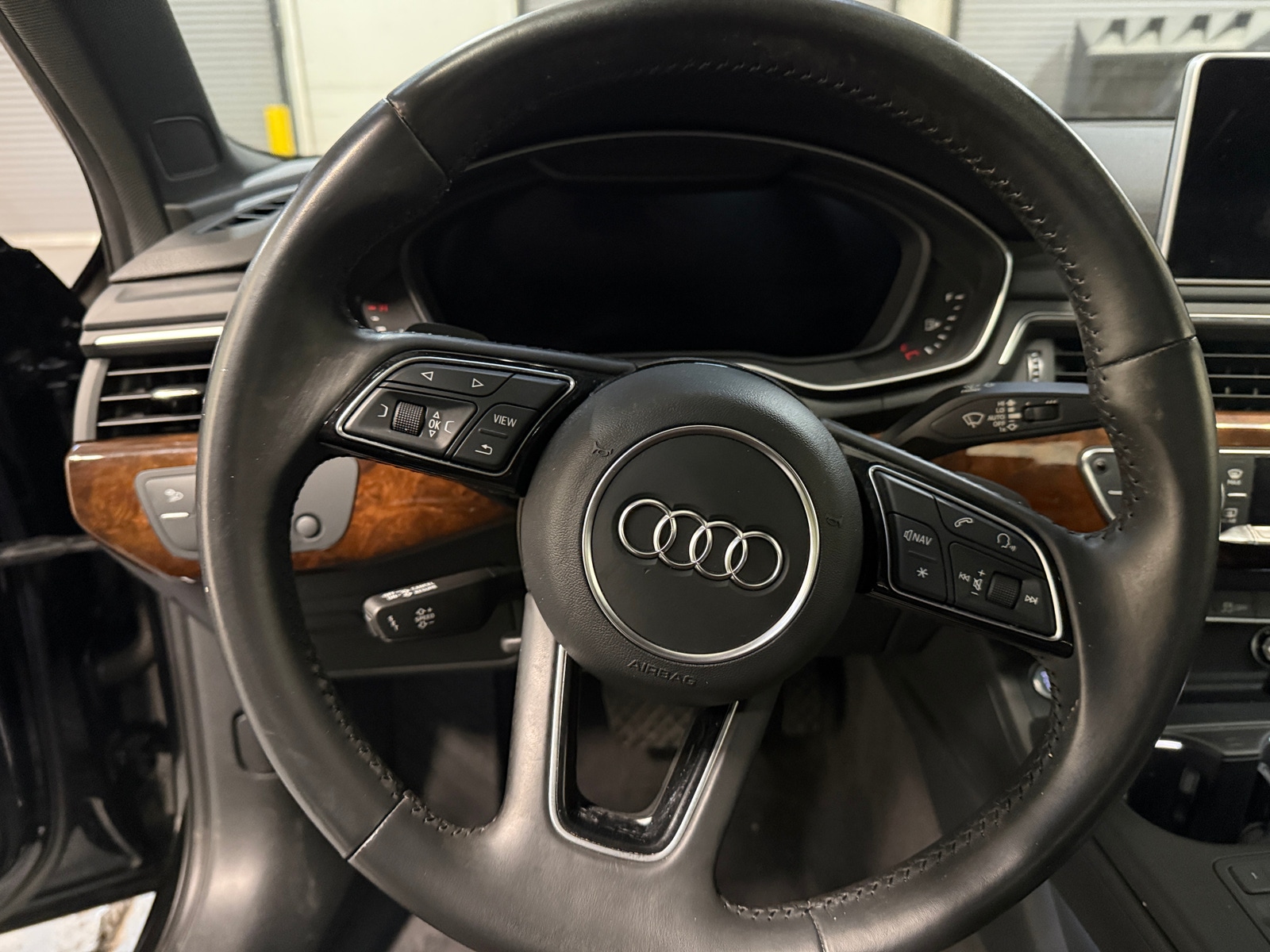 Thumbnail: 2018 Audi A4 - 4