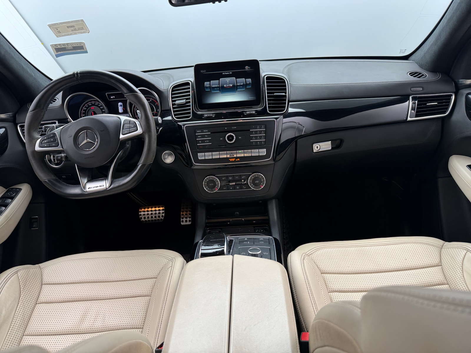 Thumbnail: 2017 Mercedes-Benz GLE - 2