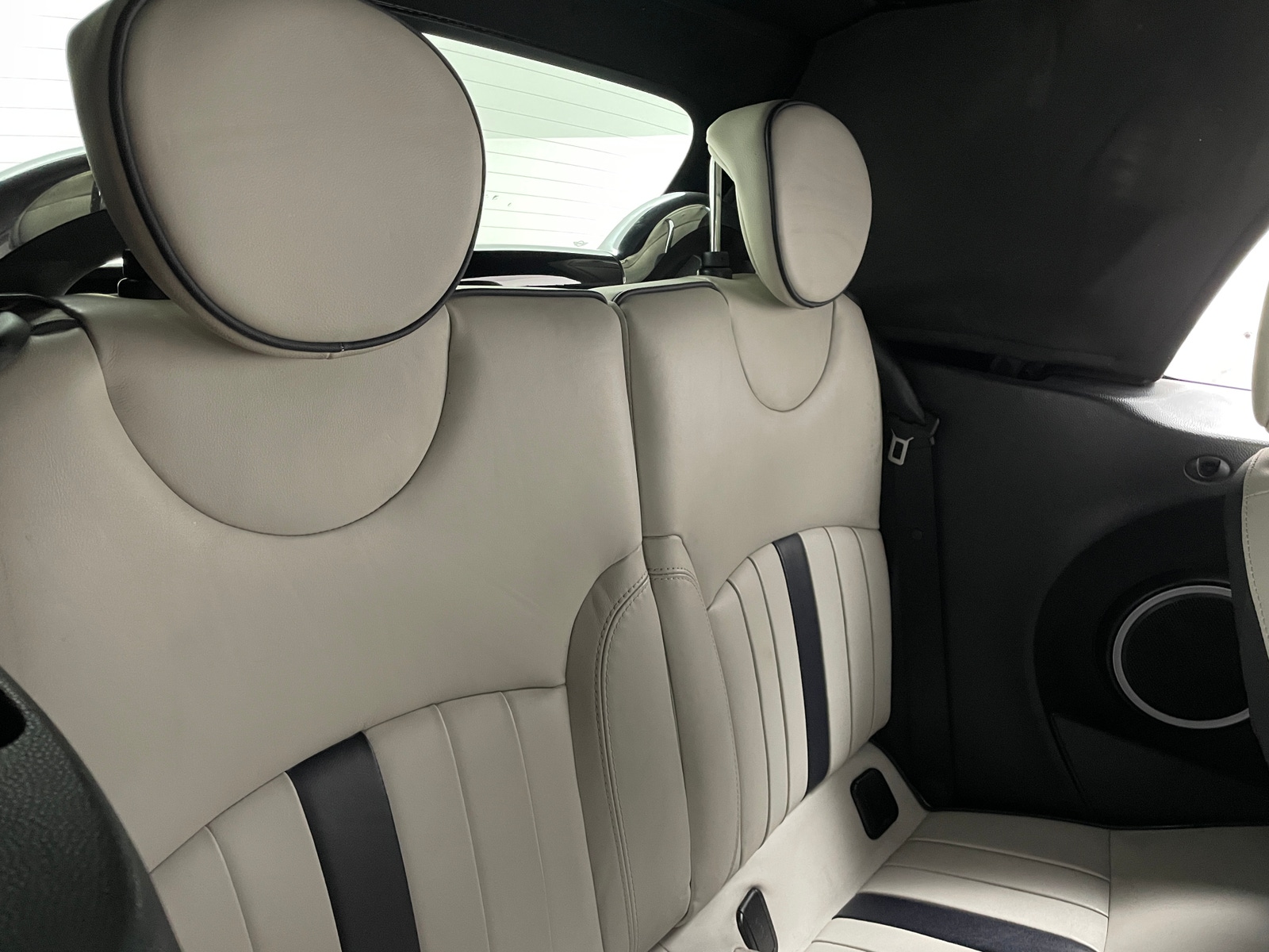 Thumbnail: 2015 MINI Cooper Convertible - 5