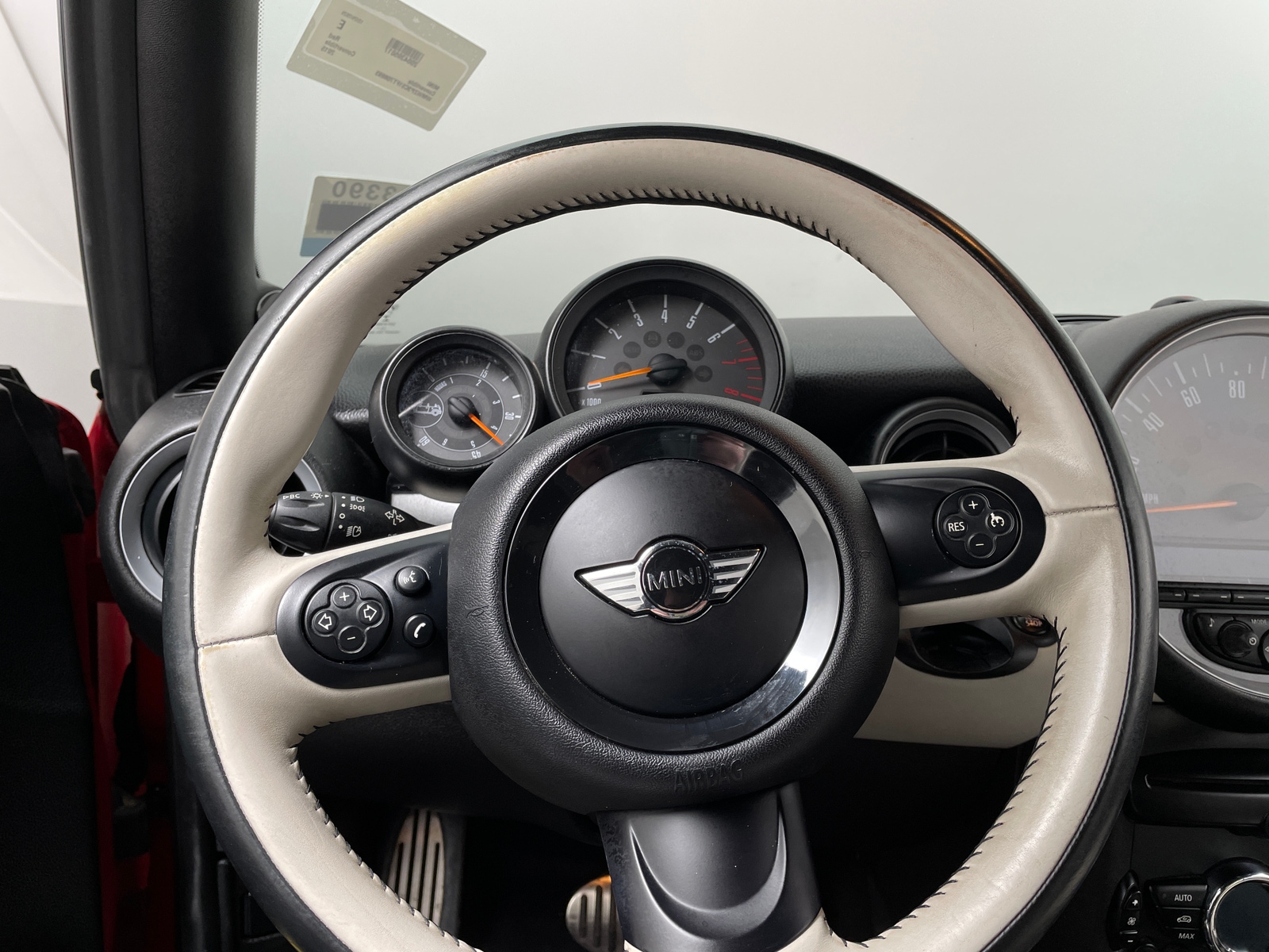 Thumbnail: 2015 MINI Cooper Convertible - 4
