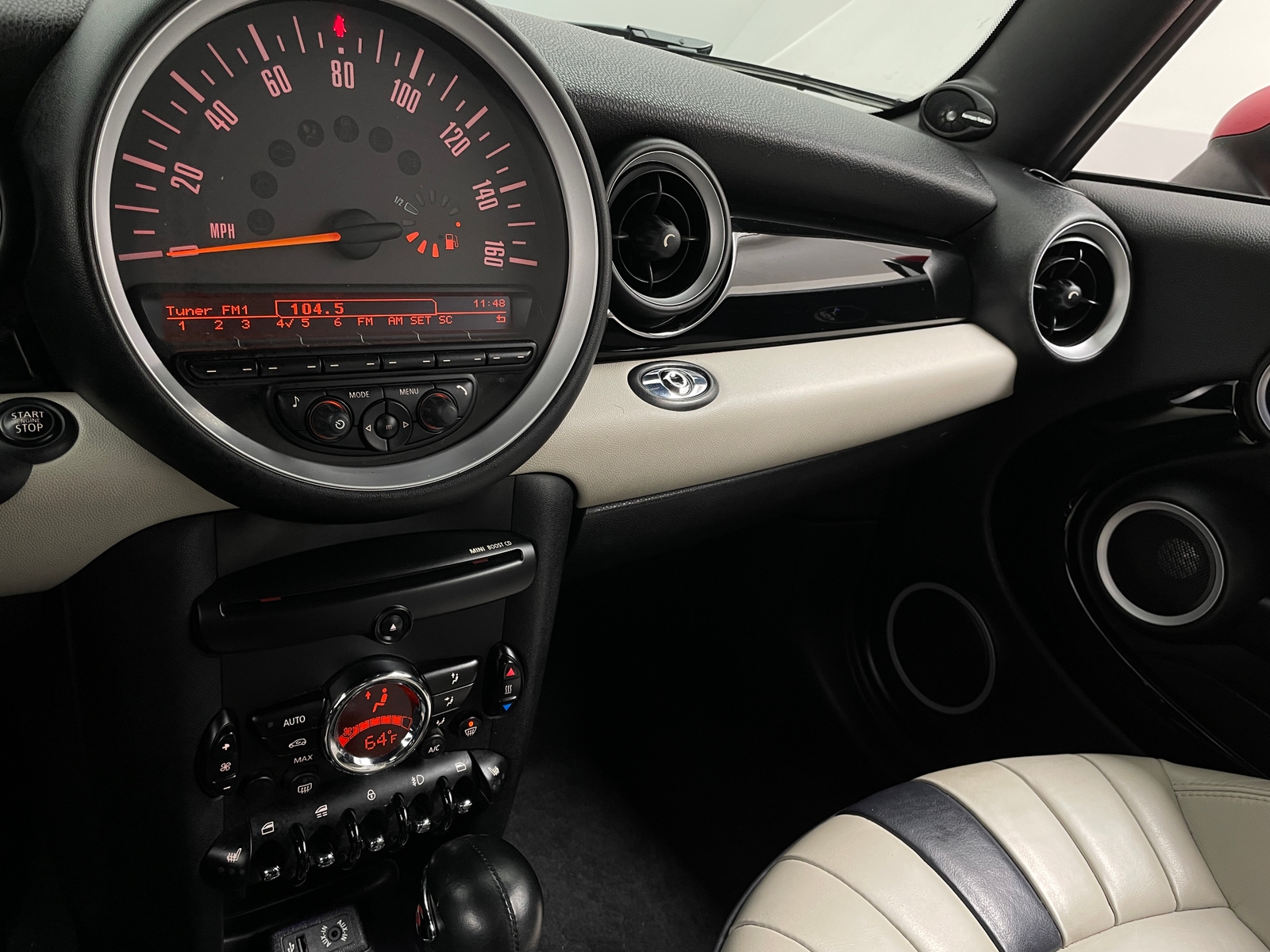 Thumbnail: 2015 MINI Cooper Convertible - 3