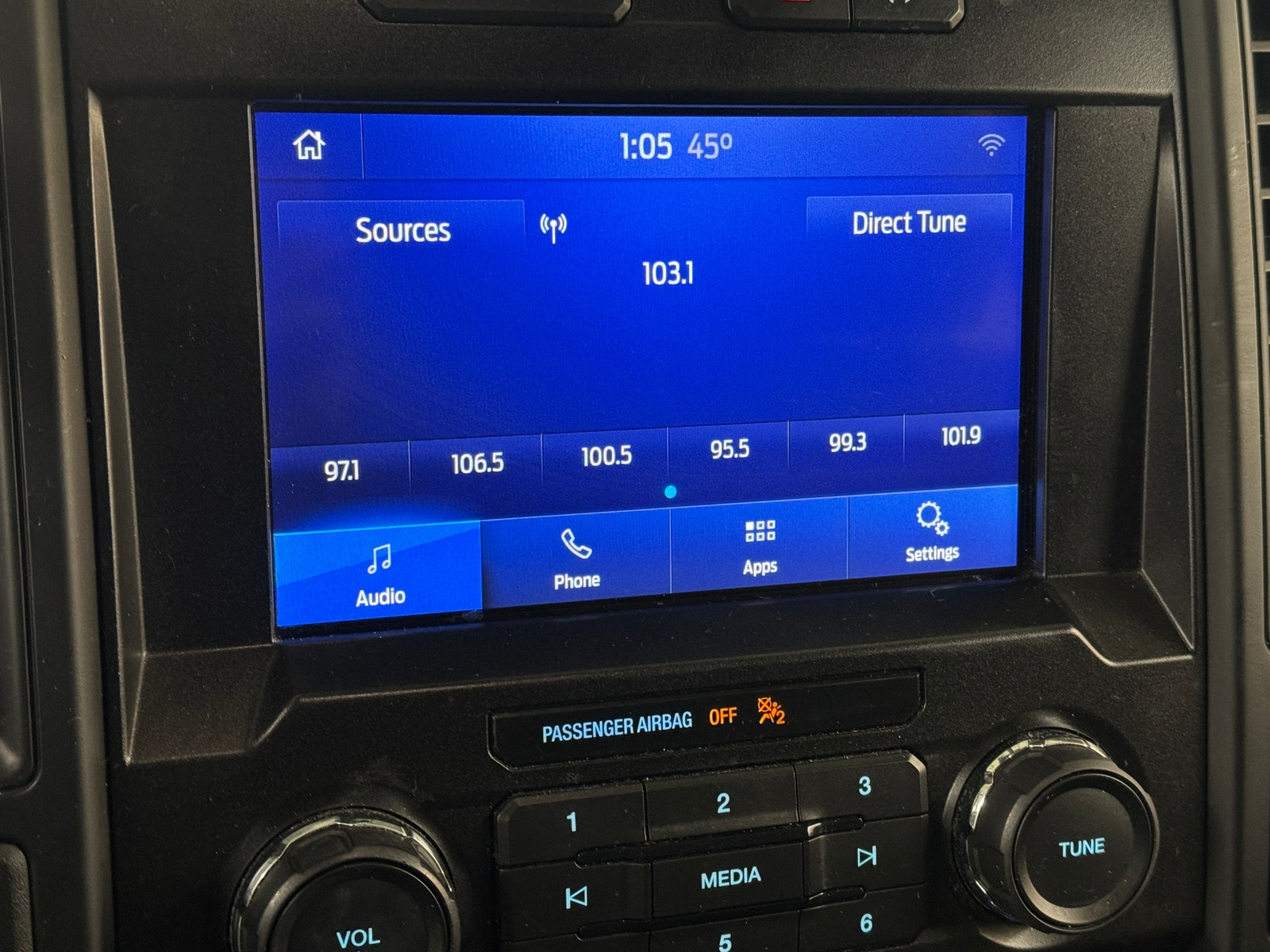 Thumbnail: 2020 Ford Econoline - 4