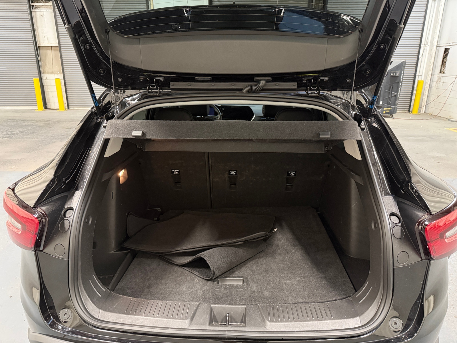 Thumbnail: 2025 Chevrolet Trax - 7