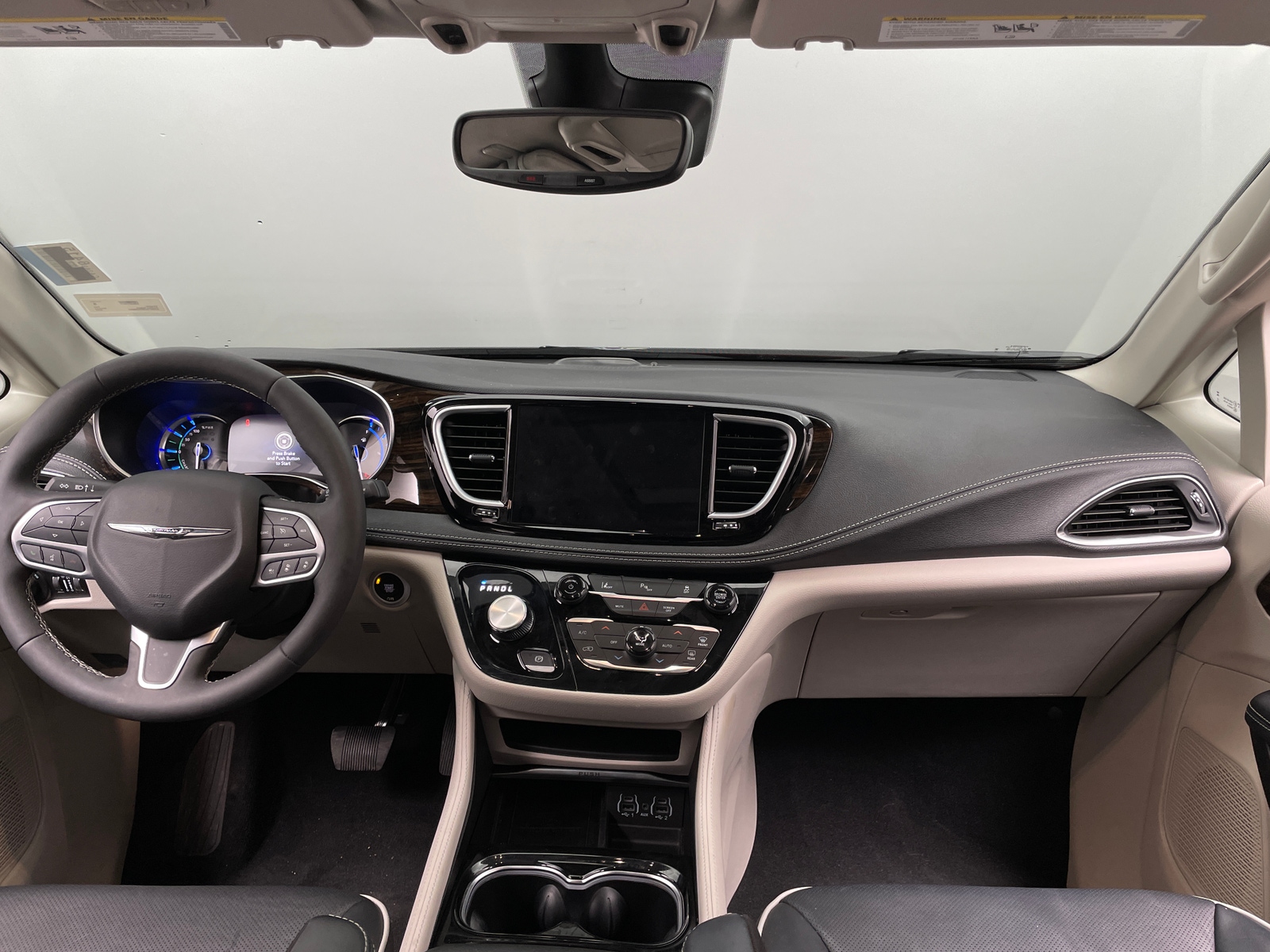 Thumbnail: 2023 Chrysler Pacifica - 2