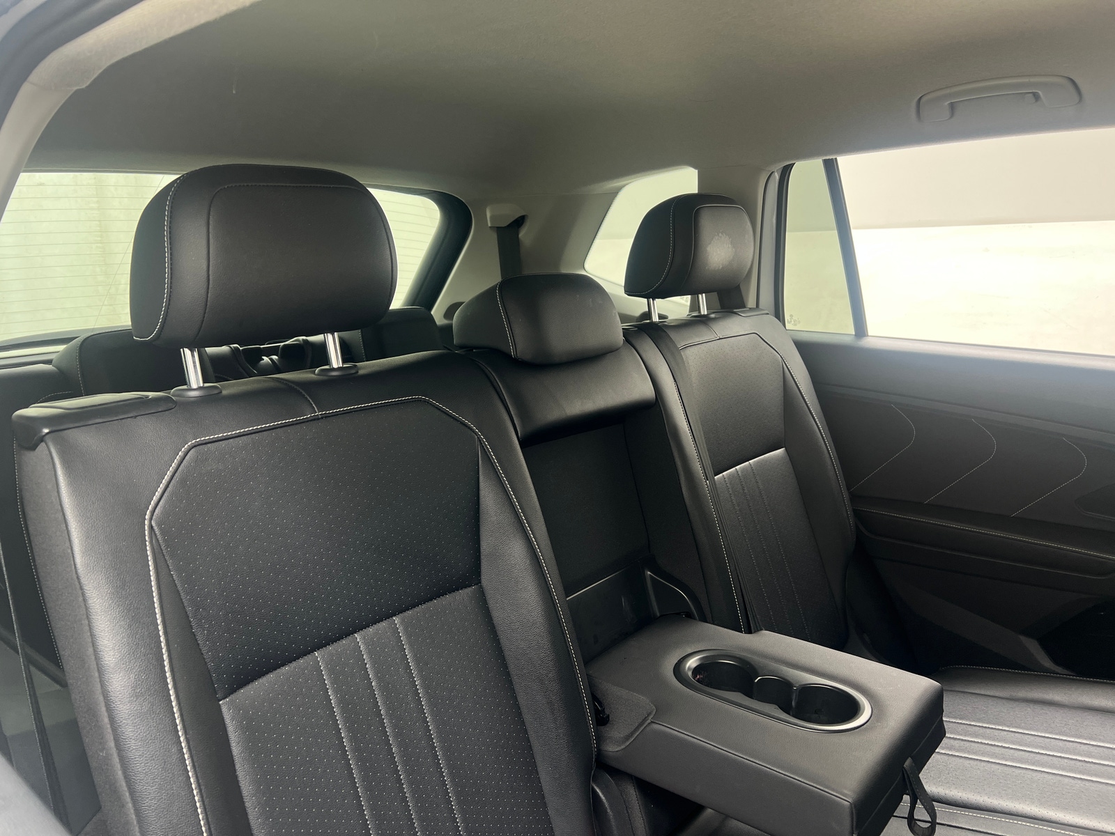 Thumbnail: 2022 Volkswagen Tiguan - 5