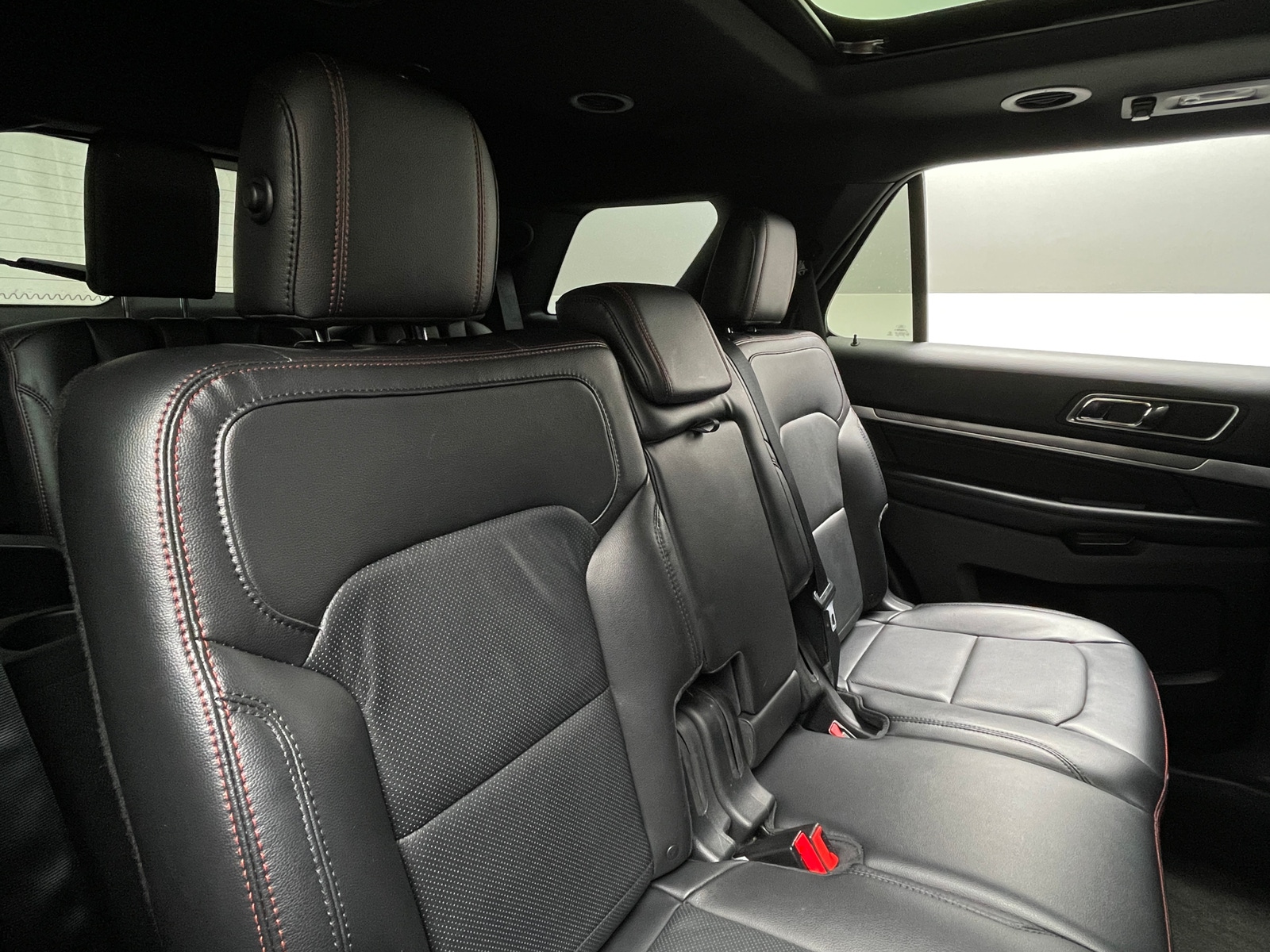 Thumbnail: 2017 Ford Explorer - 5