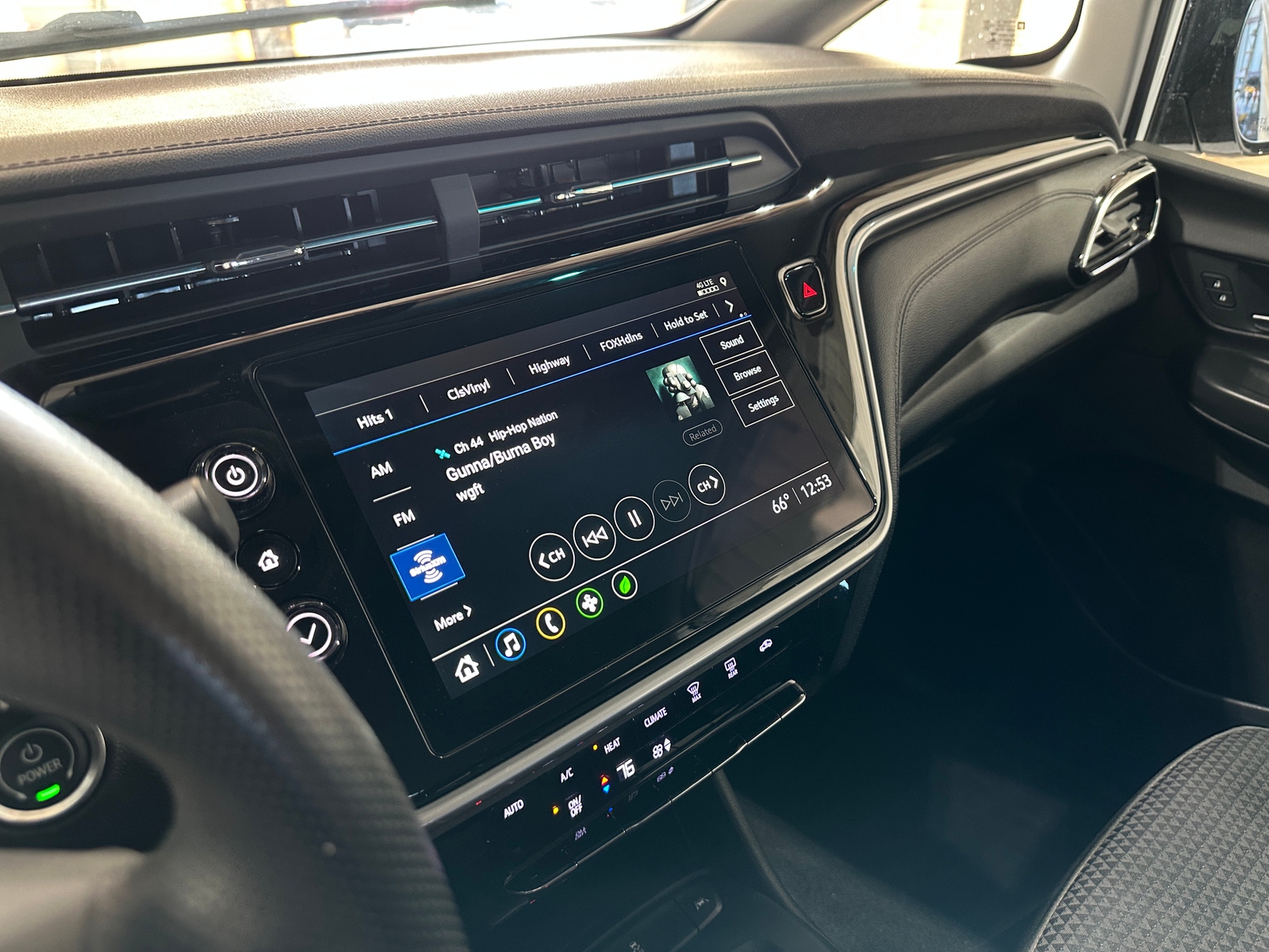 Thumbnail: 2023 Chevrolet Bolt EV - 4