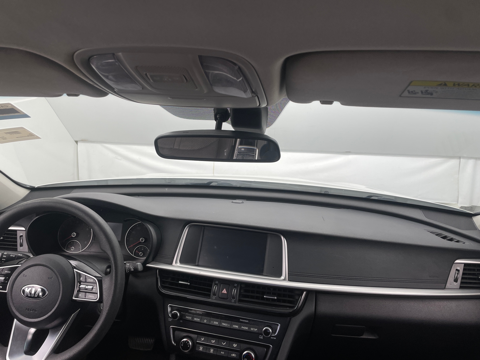 Thumbnail: 2020 Kia Optima - 3