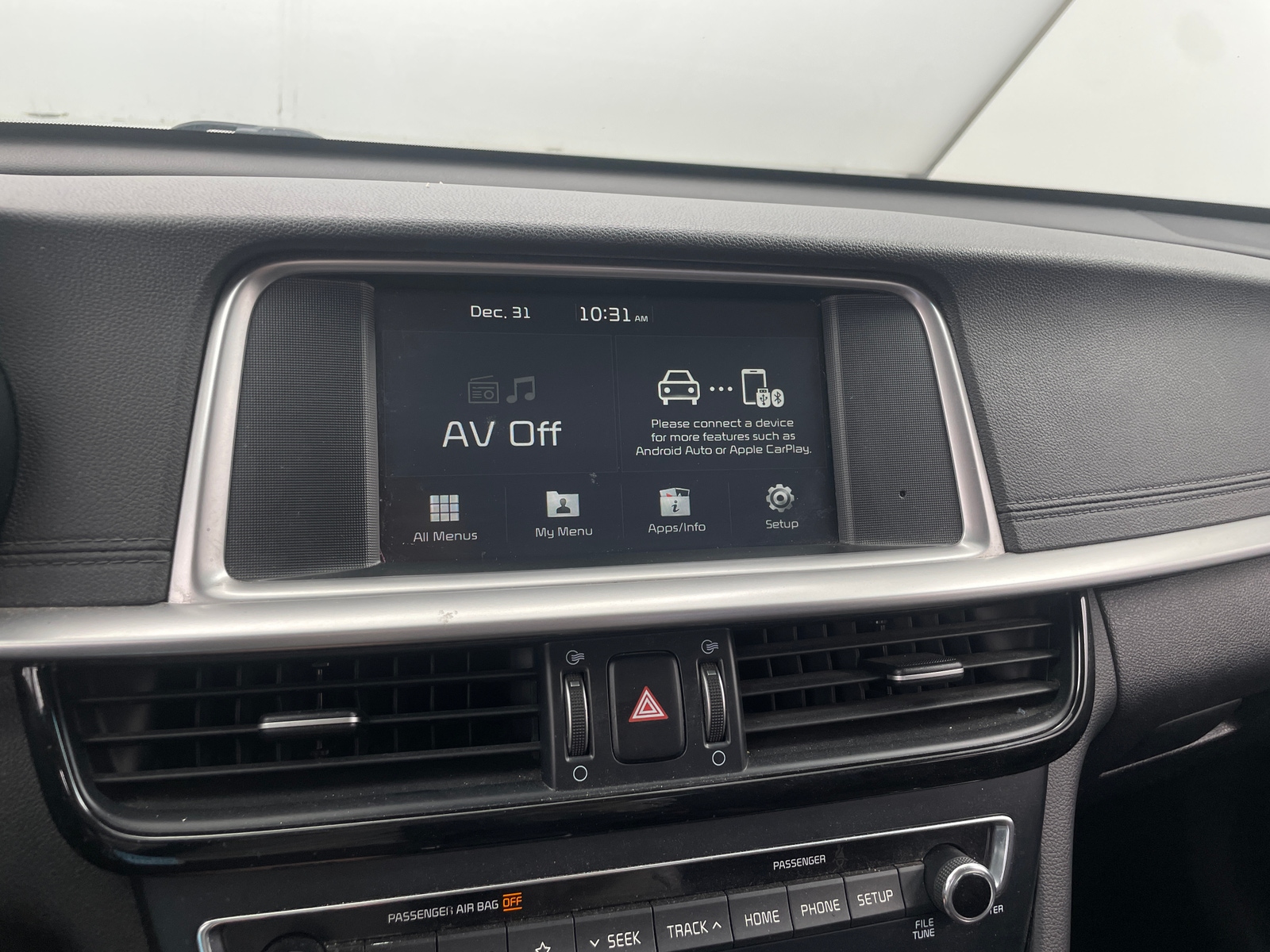 Thumbnail: 2020 Kia Optima - 4