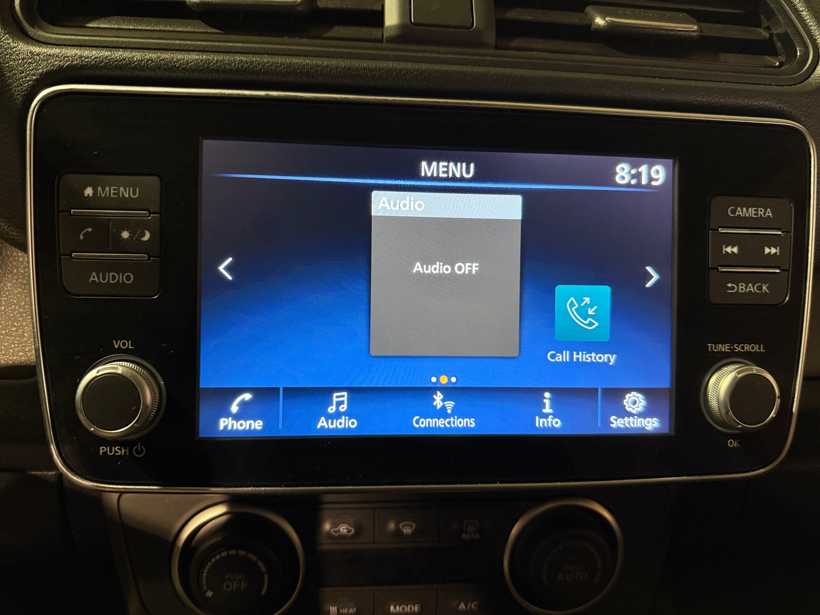 Thumbnail: 2025 Nissan Leaf - 4