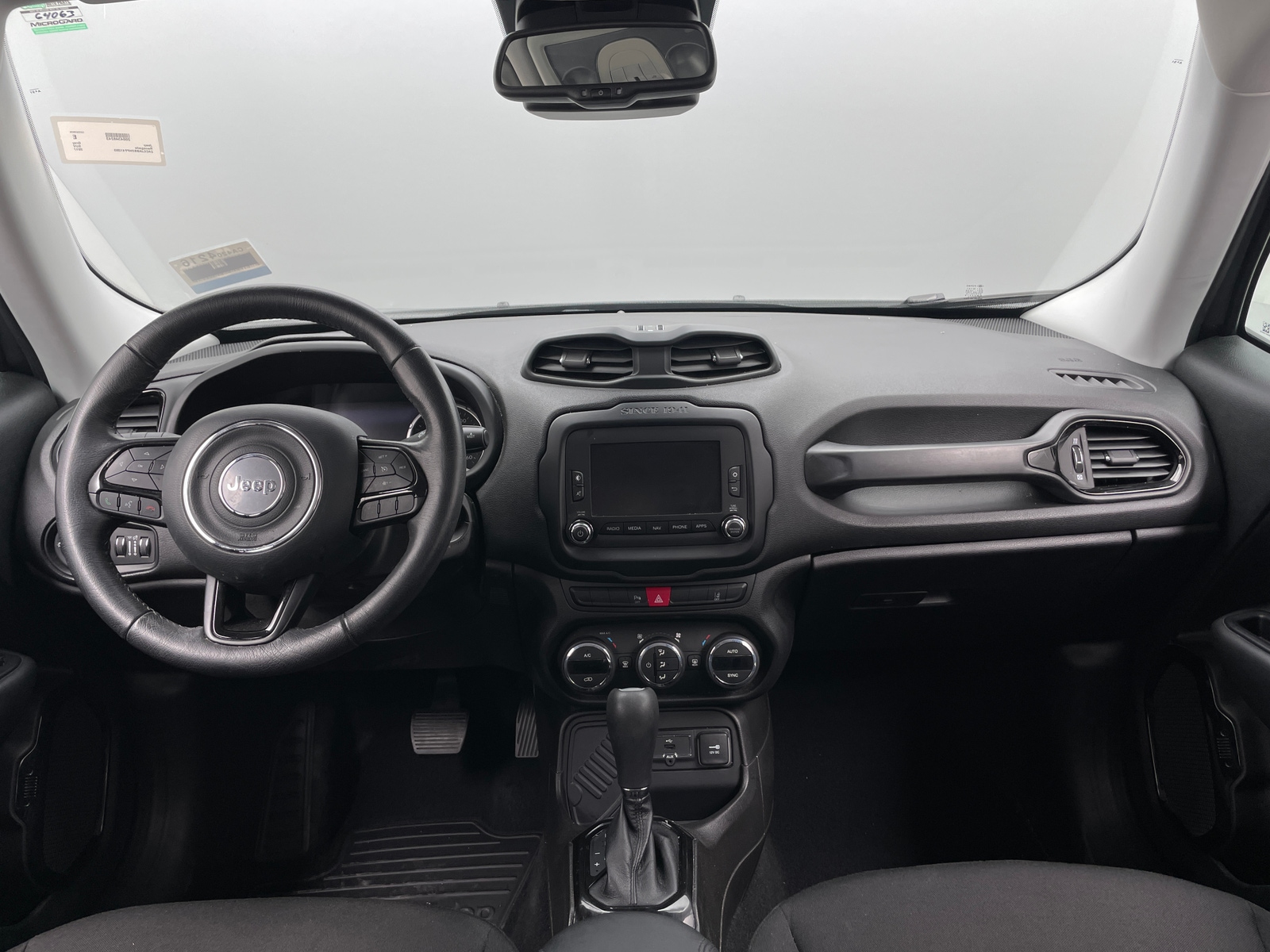 Thumbnail: 2017 Jeep Renegade - 3