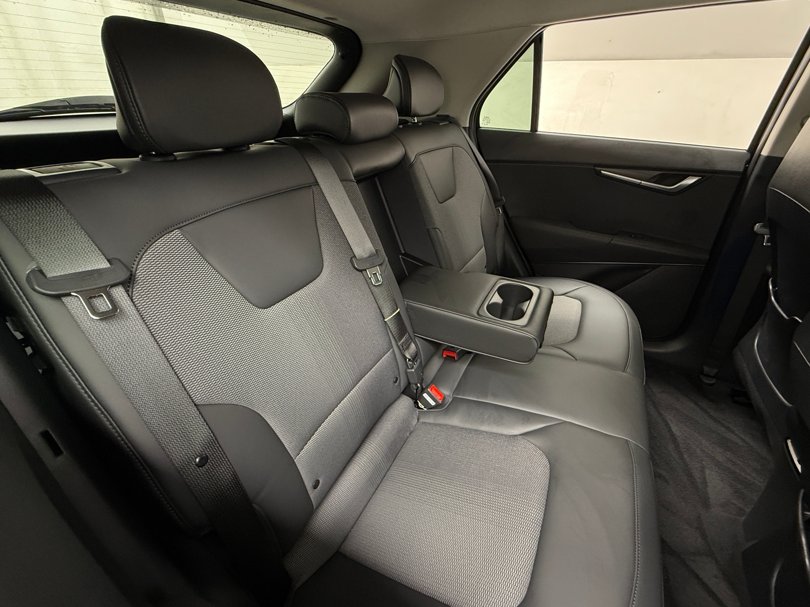 Thumbnail: 2025 Kia Niro - 5