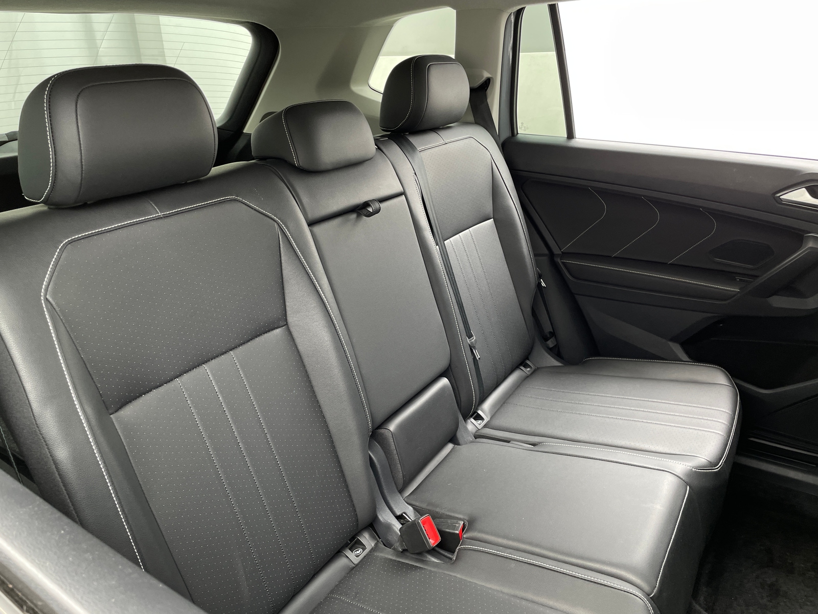 Thumbnail: 2024 Volkswagen Tiguan - 5