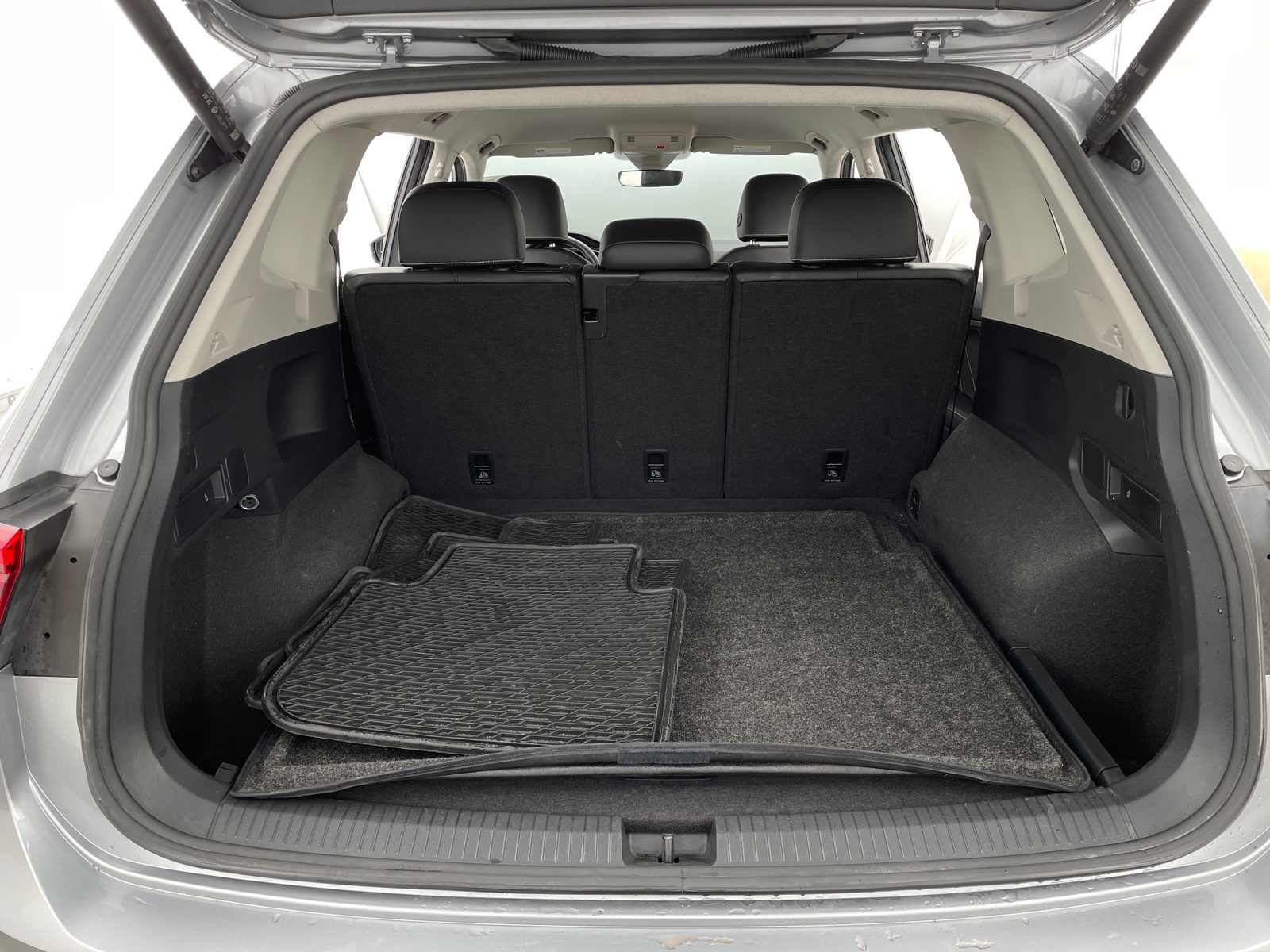 Thumbnail: 2024 Volkswagen Tiguan - 6