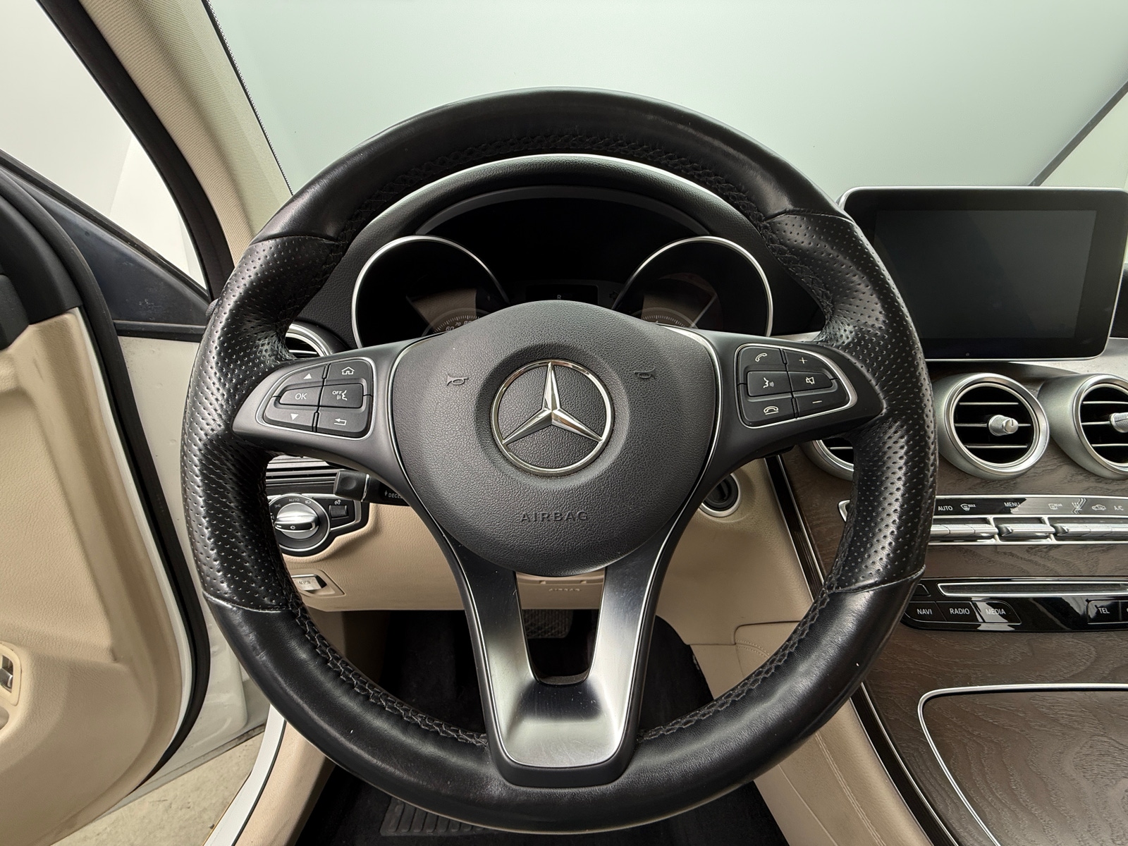 Thumbnail: 2019 Mercedes-Benz GLC - 4